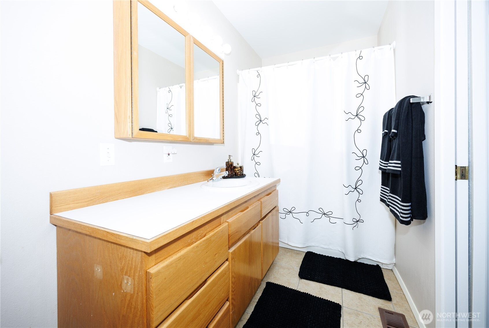 5020 Festival Boulevard 1d Property Photo 9