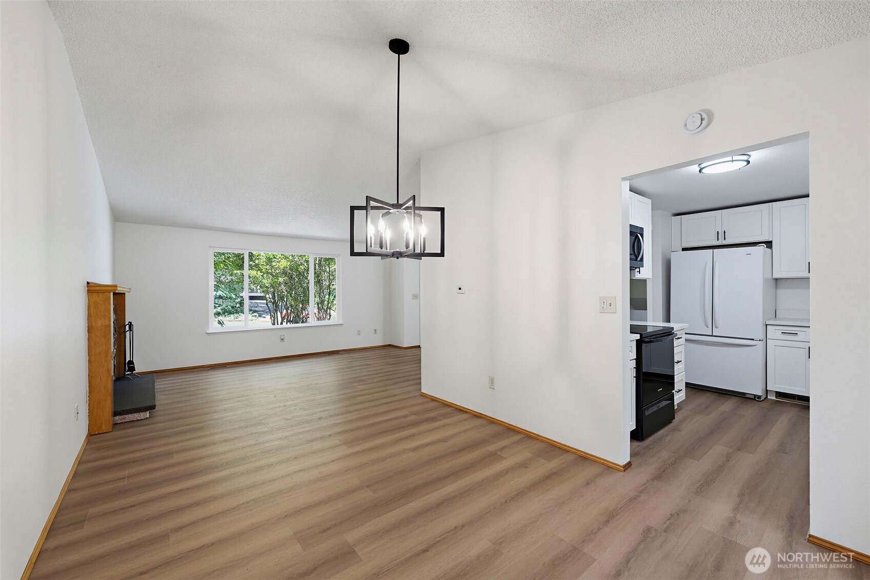 524 Choker Ct Se Property Photo 6