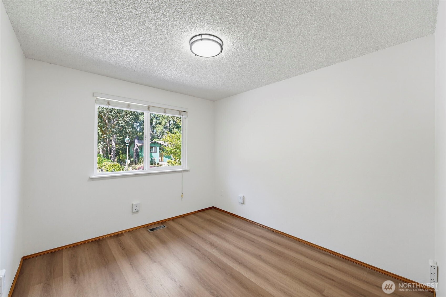 524 Choker Ct Se Property Photo 14