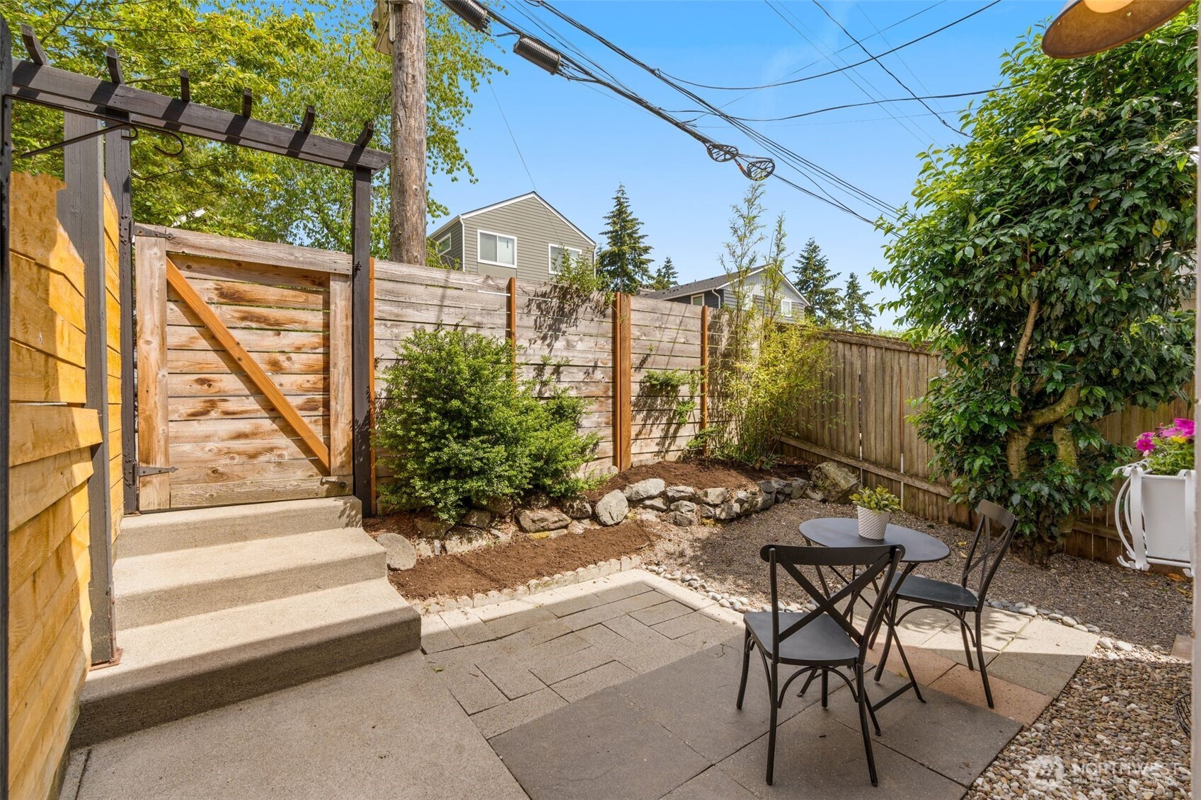 9121 23rd Avenue Property Photo 18