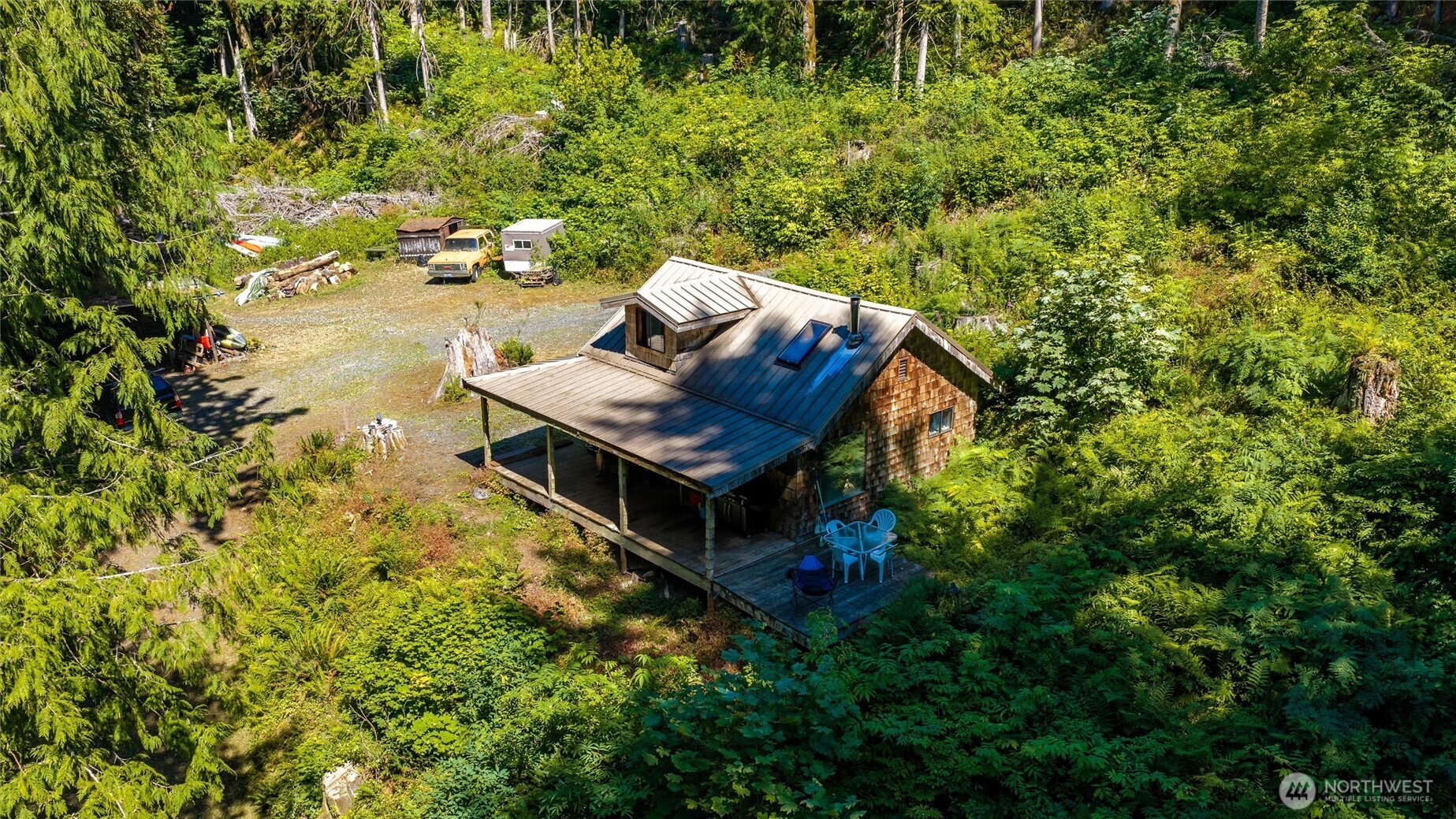 9075 Upper Frost Creek Road Property Photo 3