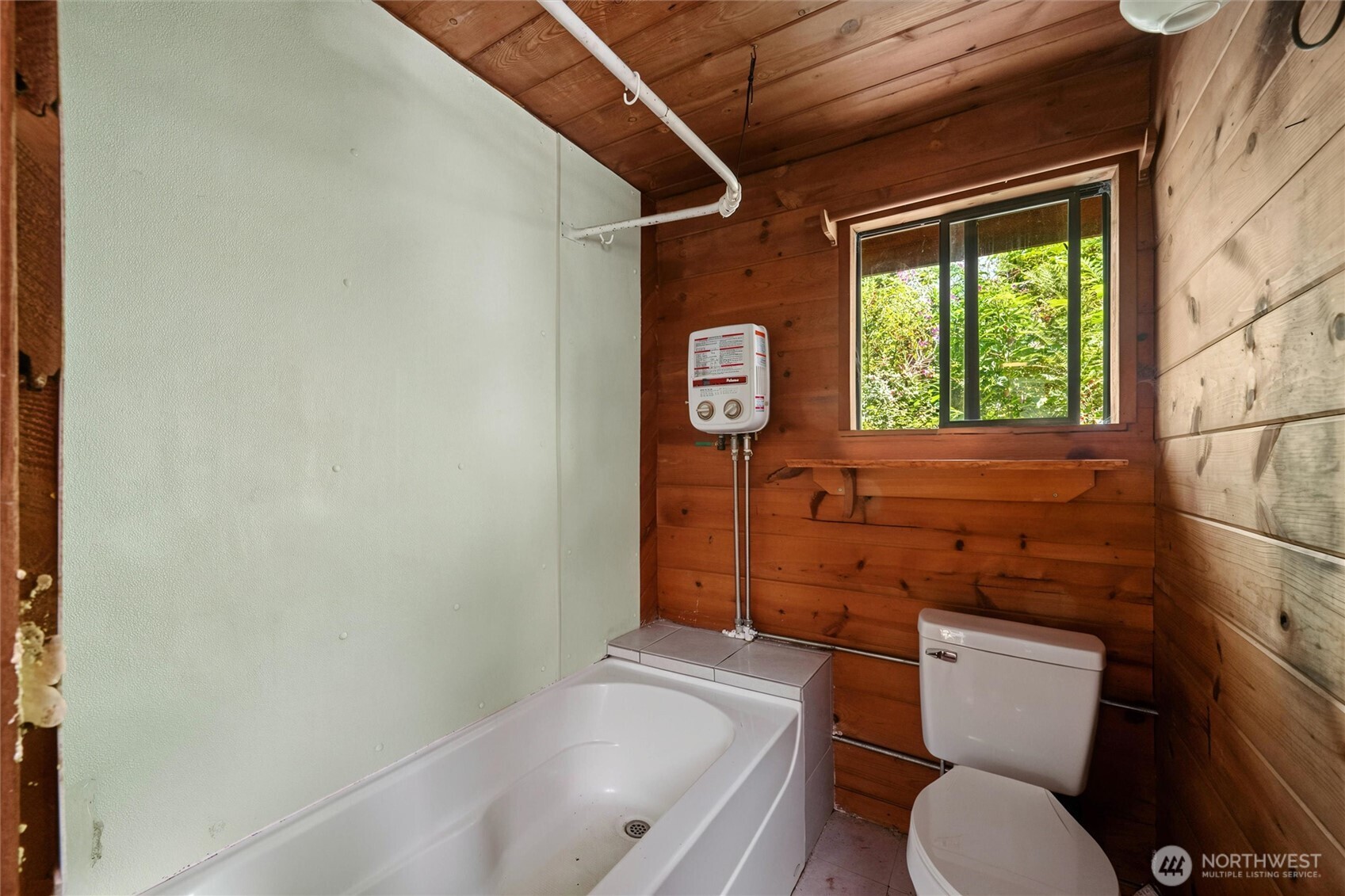 9075 Upper Frost Creek Road Property Photo 11