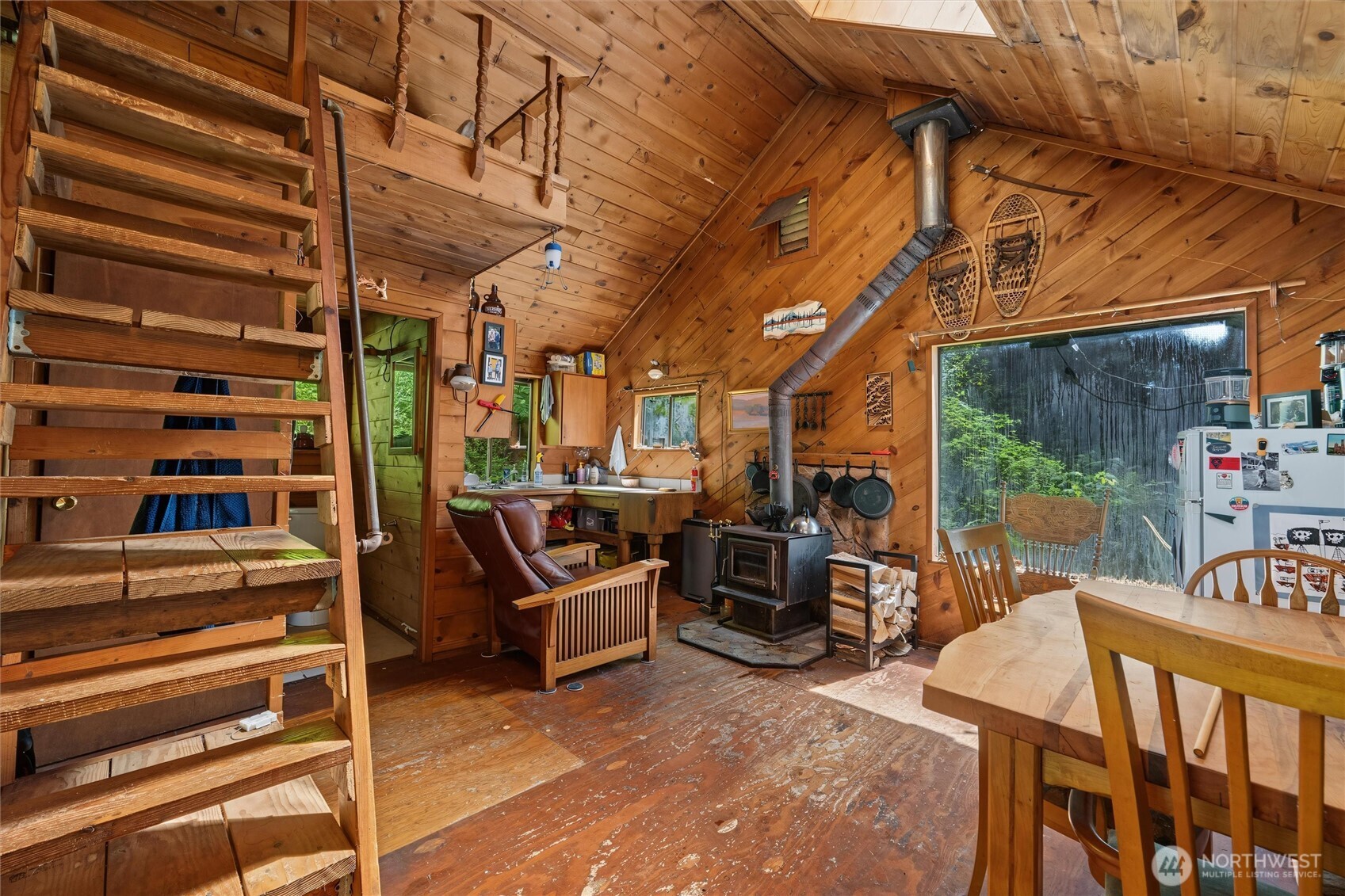 9075 Upper Frost Creek Road Property Photo 12