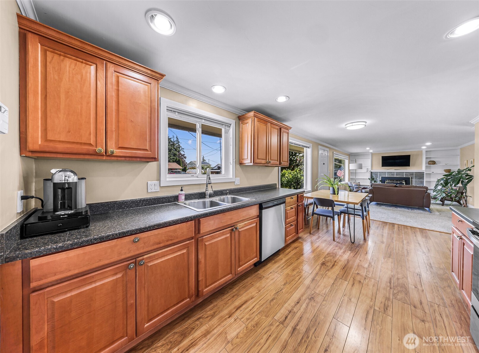 1505 39th Street Property Photo 18