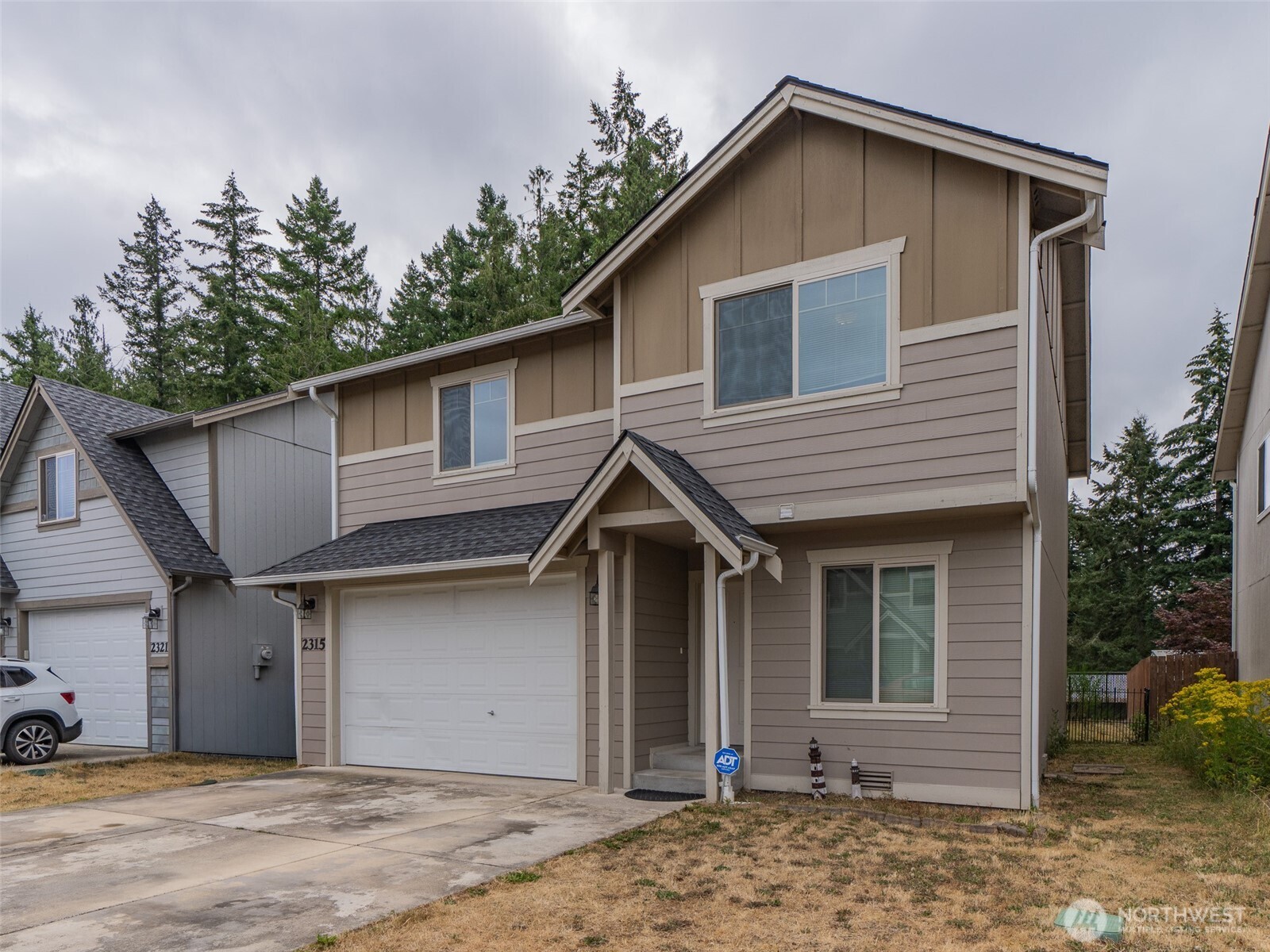 2315 Se Kelby Circle Property Photo 3