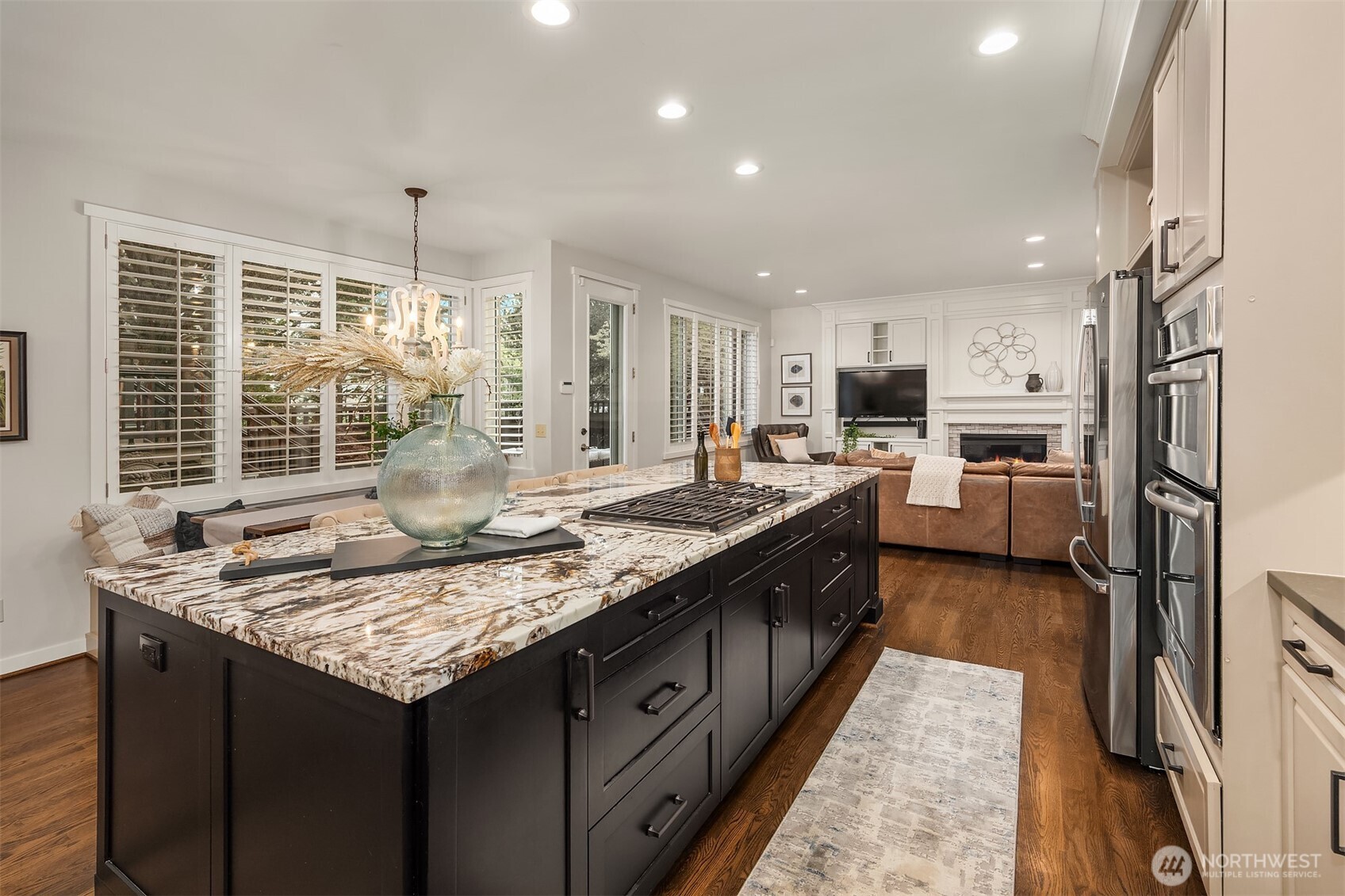 1117 Ne Katsura Street Property Photo 9