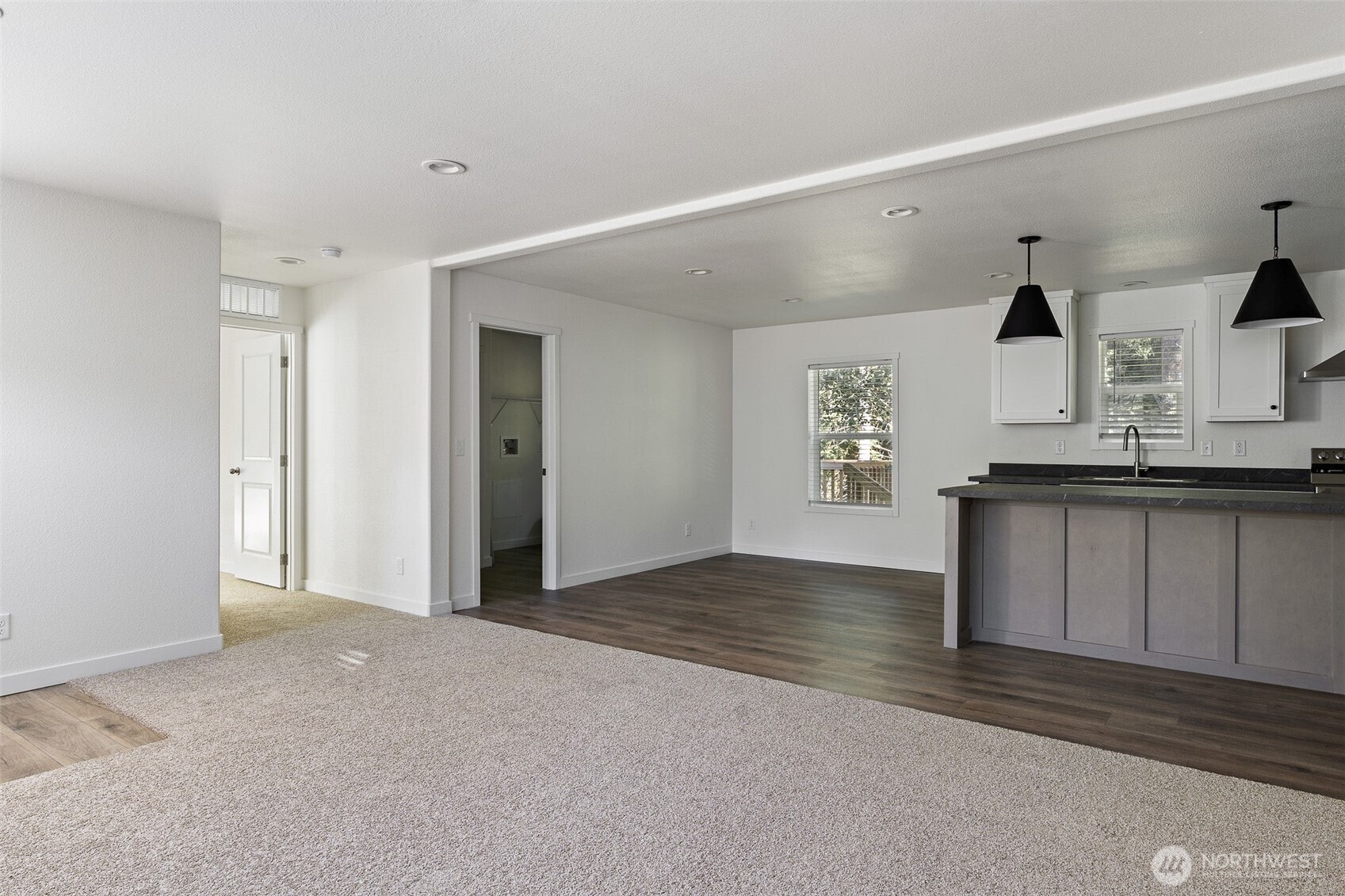 23011 36th Street Property Photo 6