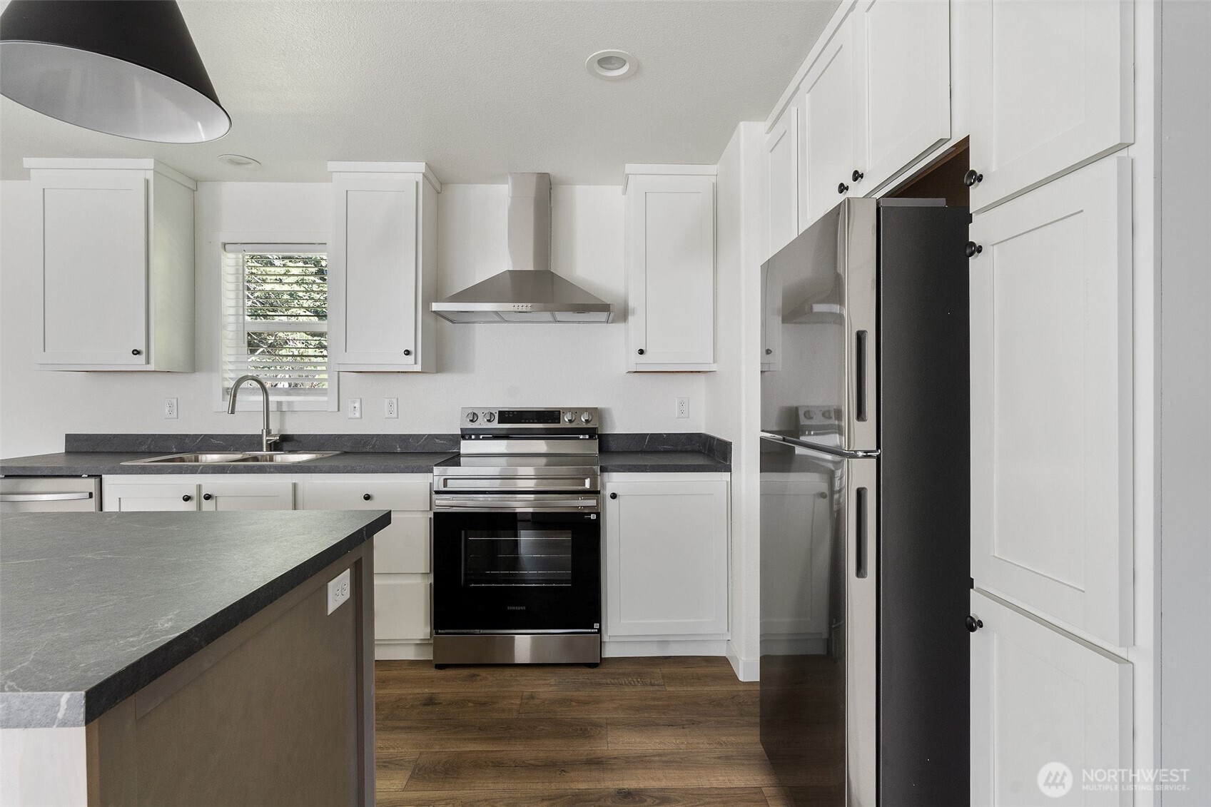 23011 36th Street Property Photo 9