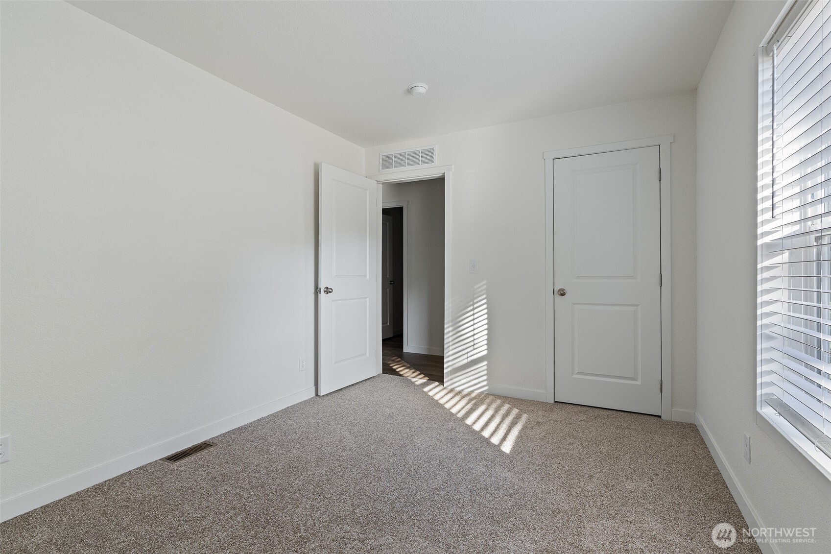 23011 36th Street Property Photo 18