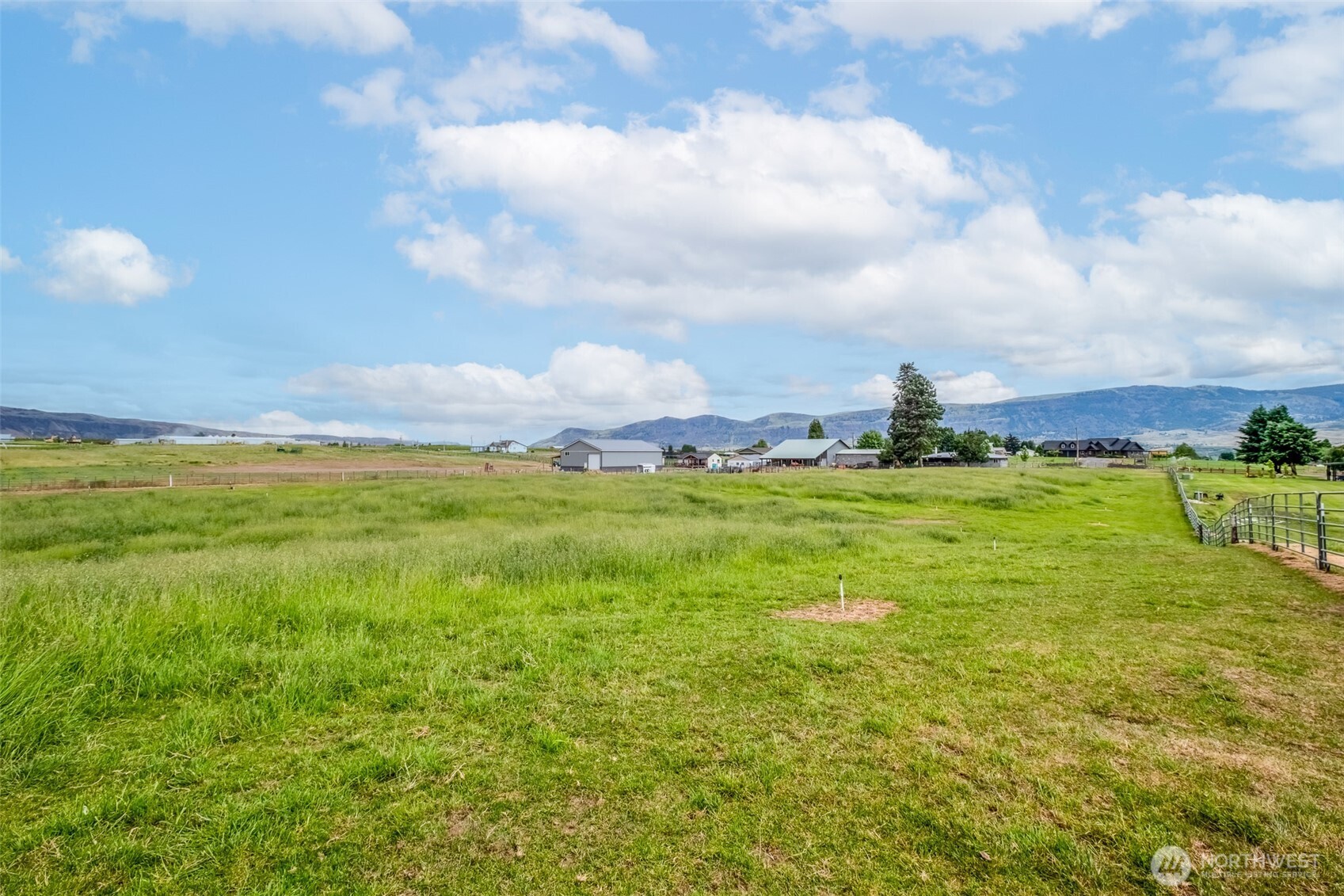 2775 4th Street Property Photo 5