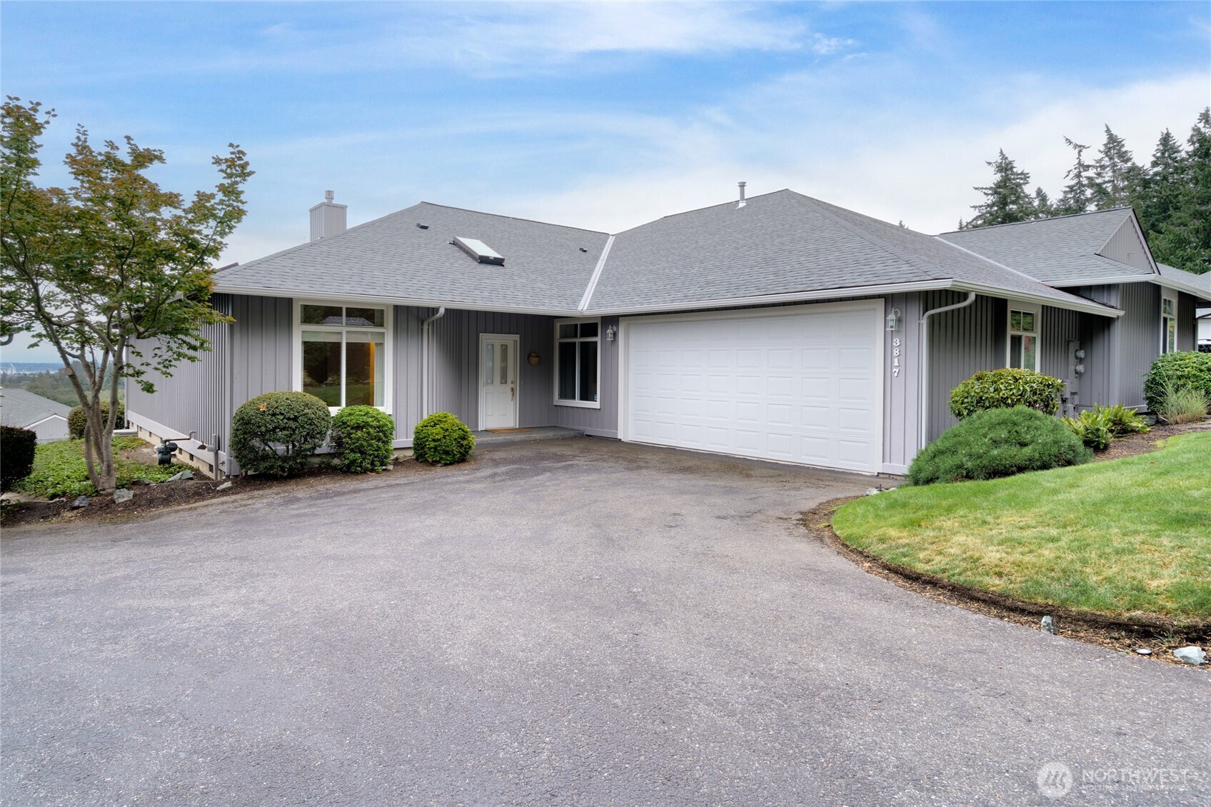 3817 Ridge Top Drive Property Photo 4