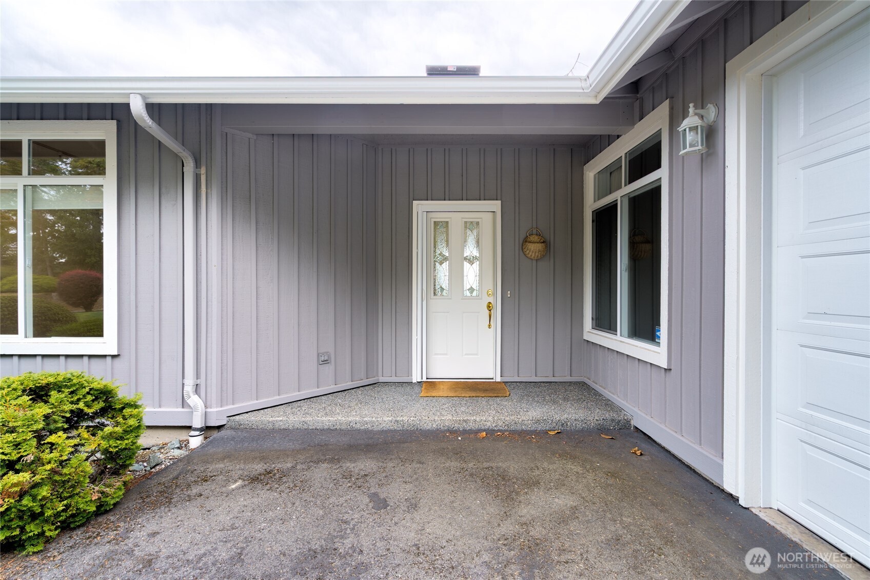 3817 Ridge Top Drive Property Photo 5
