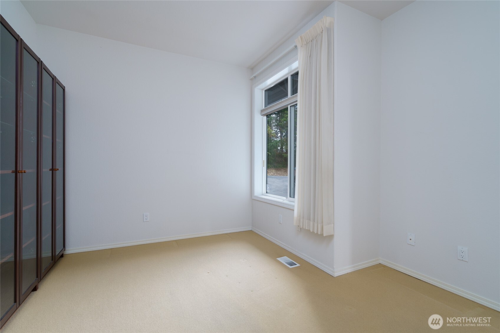 3817 Ridge Top Drive Property Photo 7