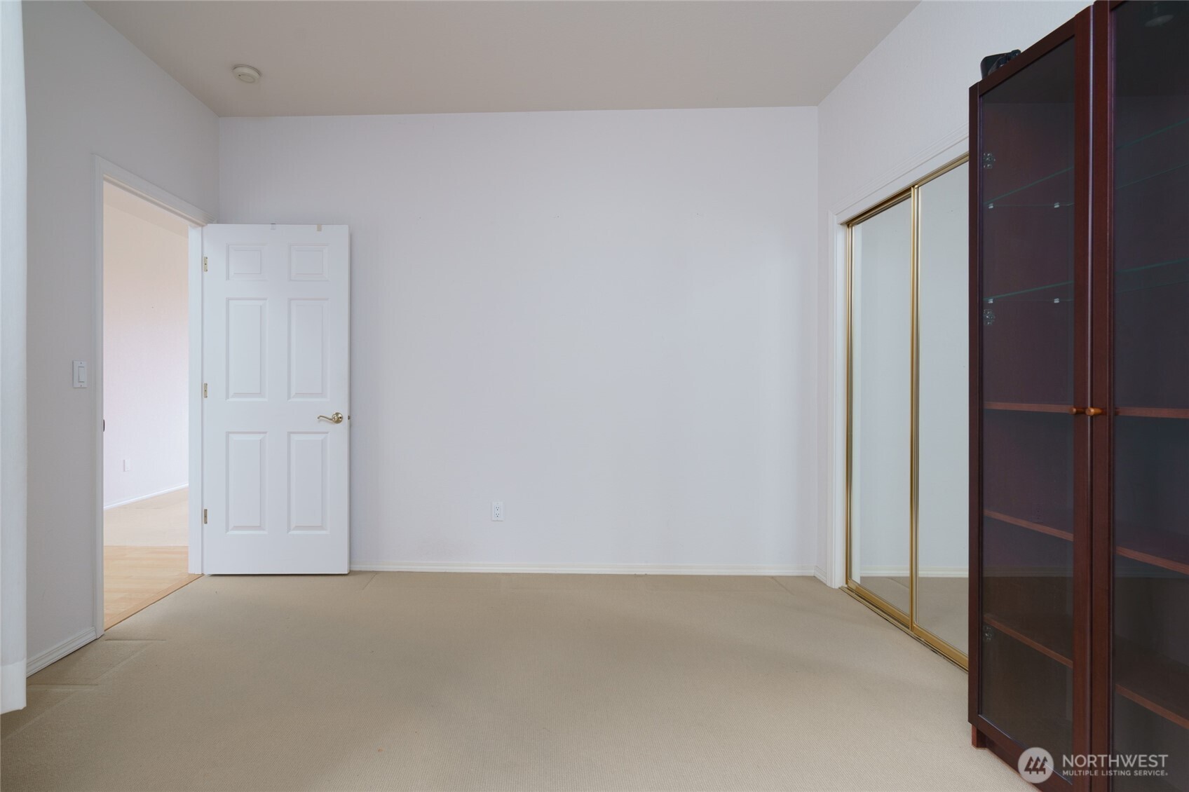 3817 Ridge Top Drive Property Photo 8