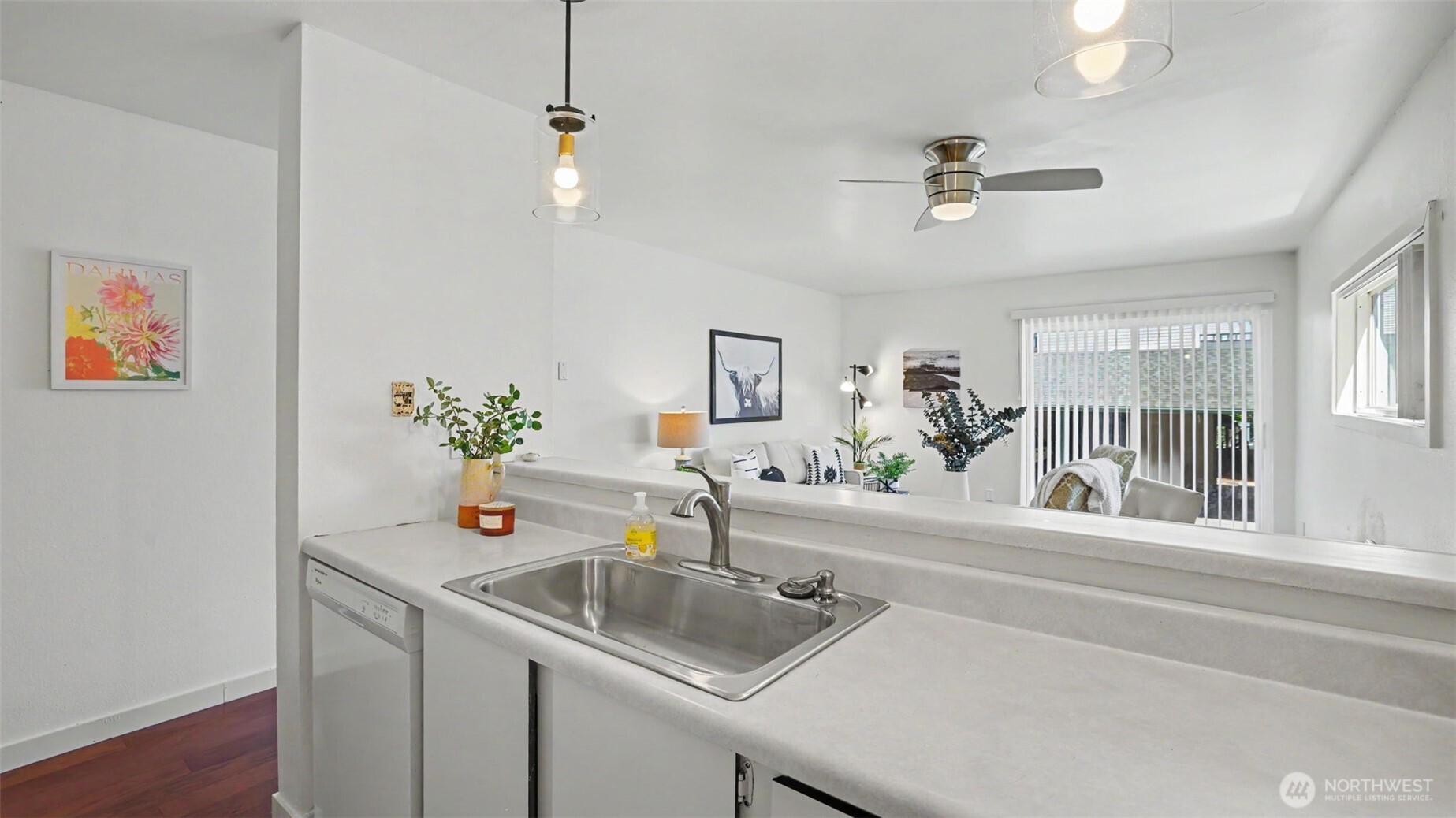17431 Ambaum Boulevard D2 Property Photo 11