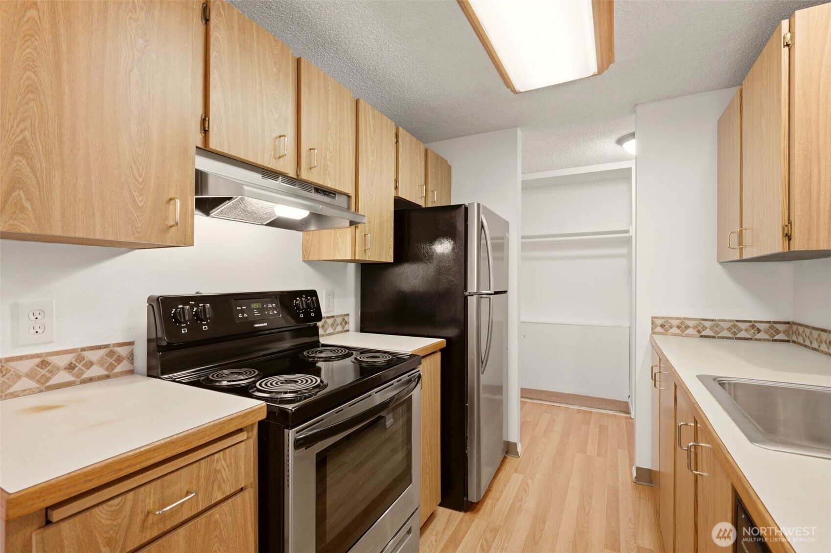 4601 Grandview Drive R317 Property Photo 9