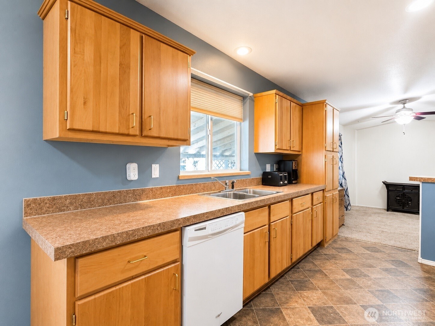 163 Blue Heron Drive Property Photo 10