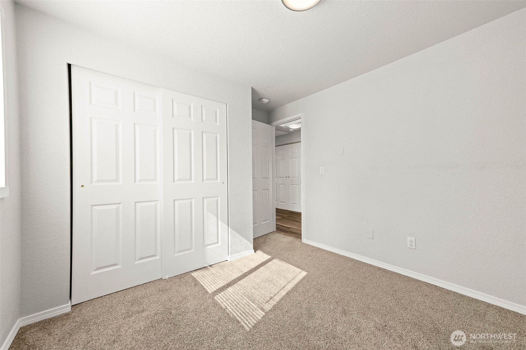735 Hamelin Lane Property Photo 16