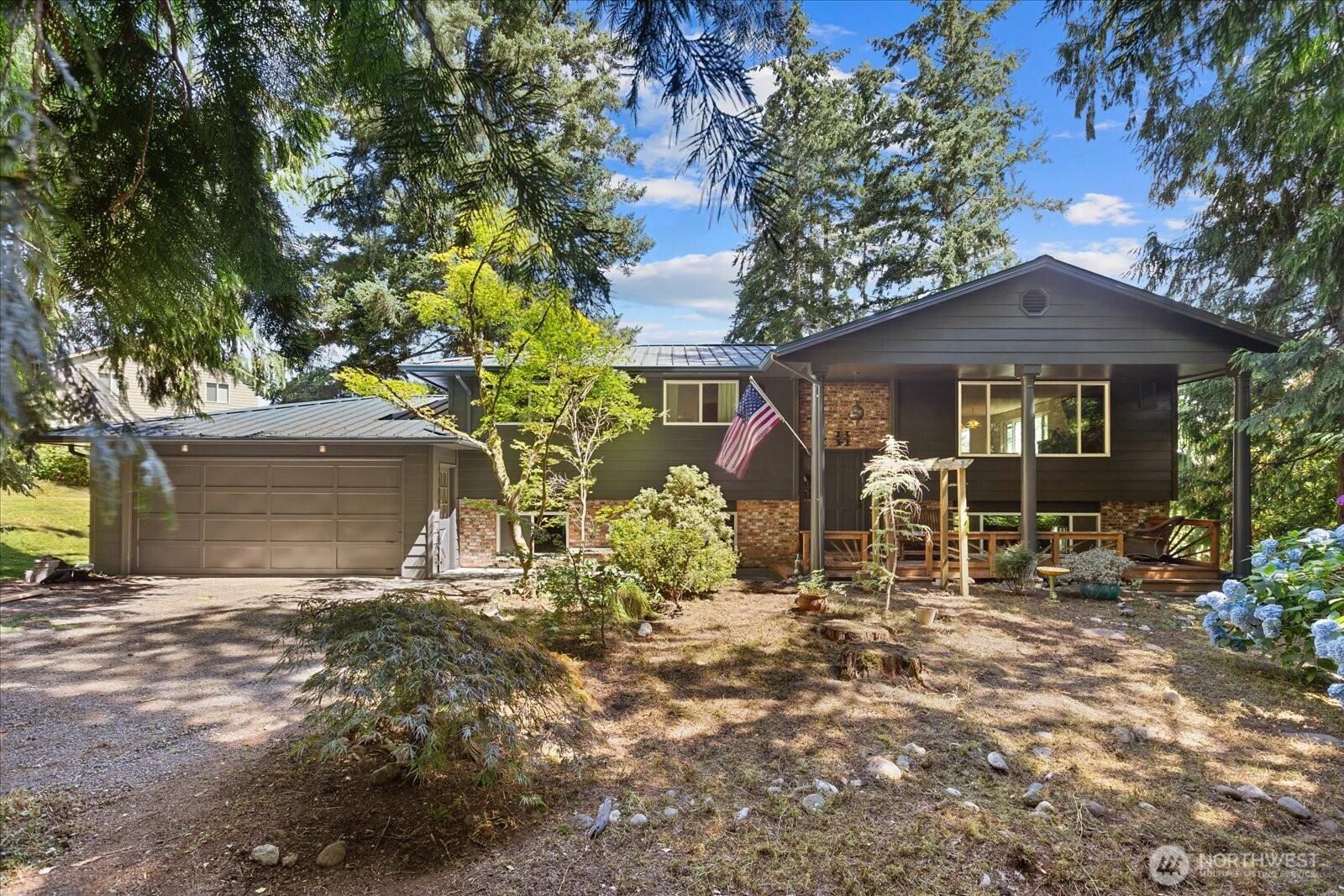 1117 119th Drive Property Photo 1