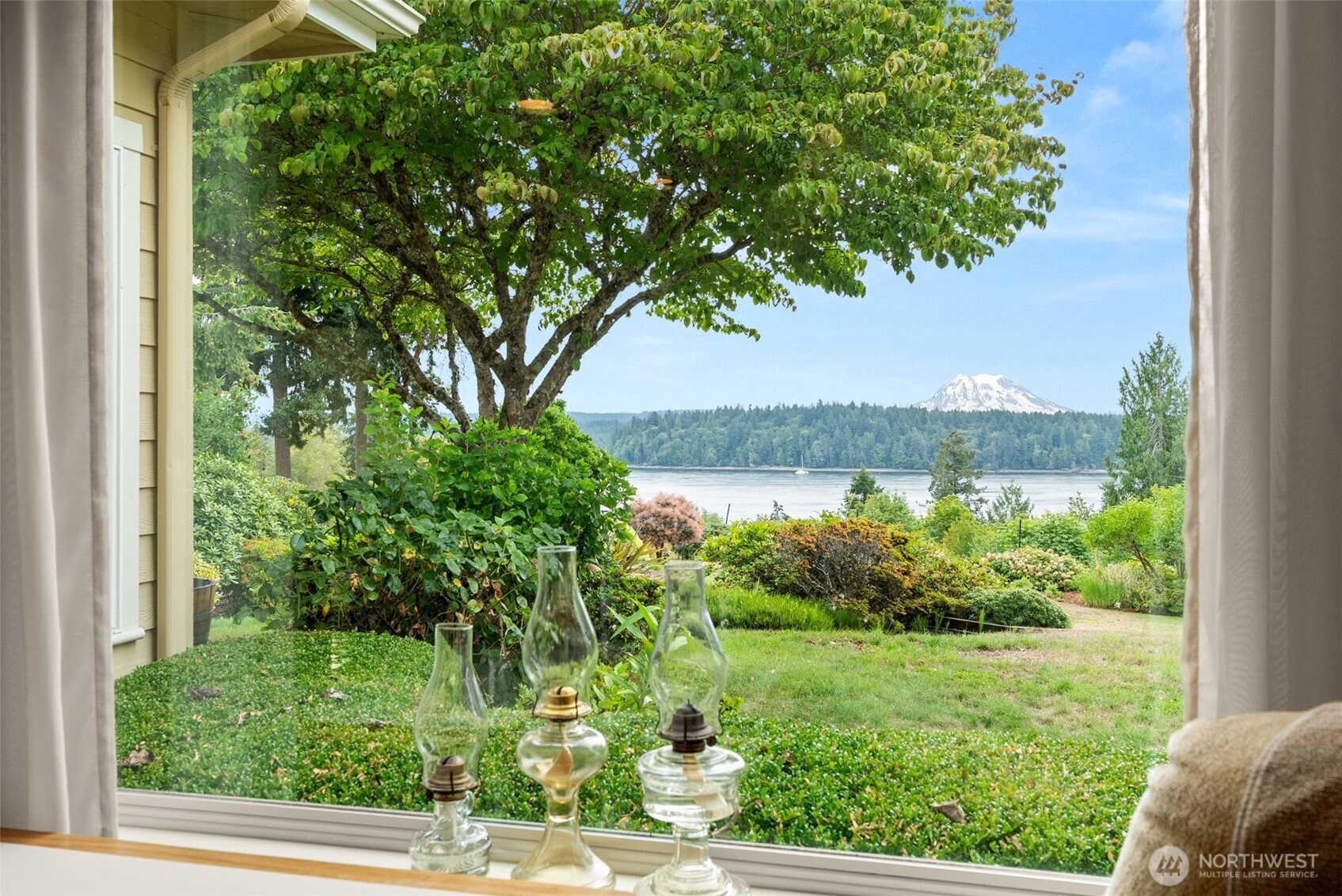 30 Se Dawnview Crest Property Photo 8