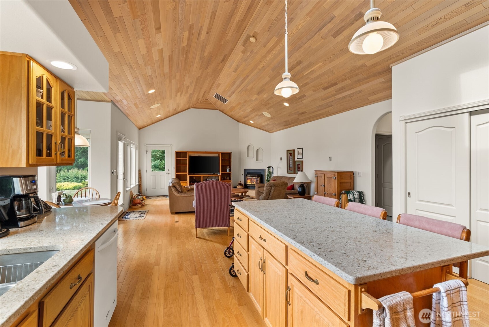 30 Se Dawnview Crest Property Photo 12