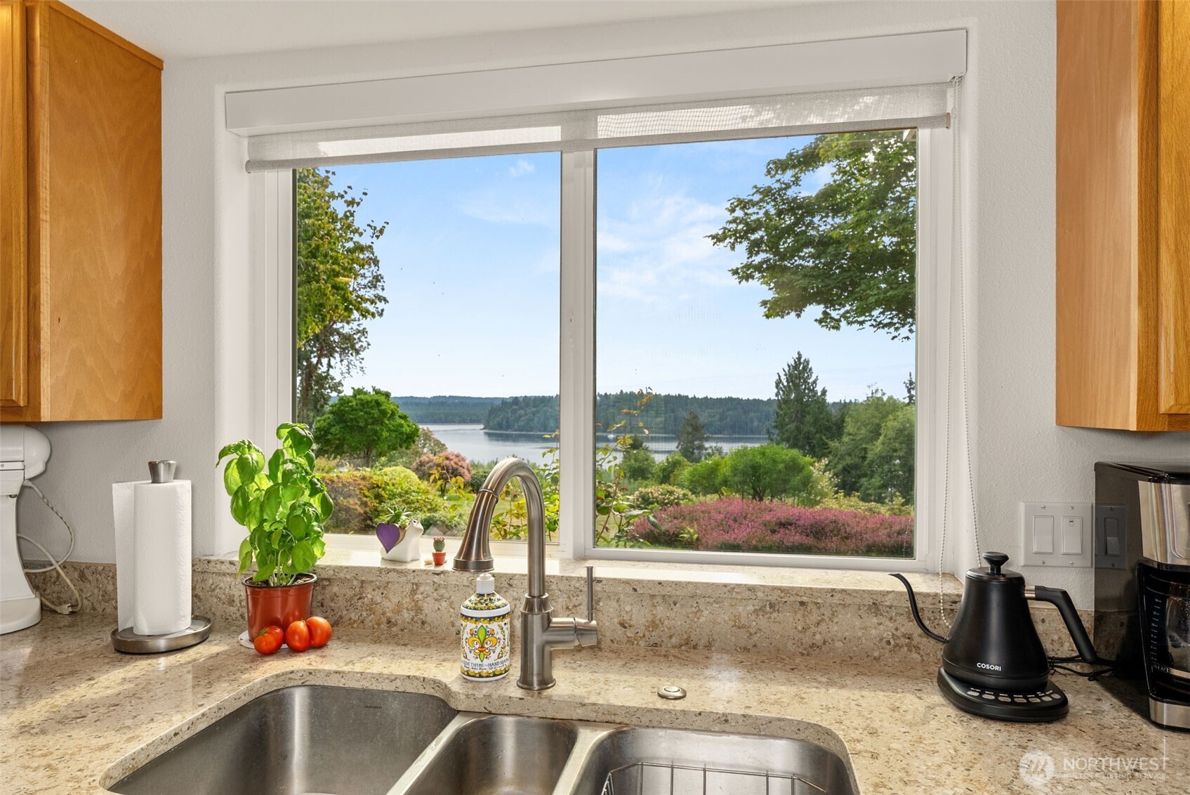 30 Se Dawnview Crest Property Photo 13