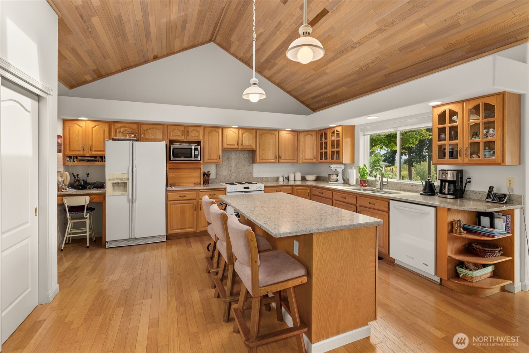 30 Se Dawnview Crest Property Photo 14