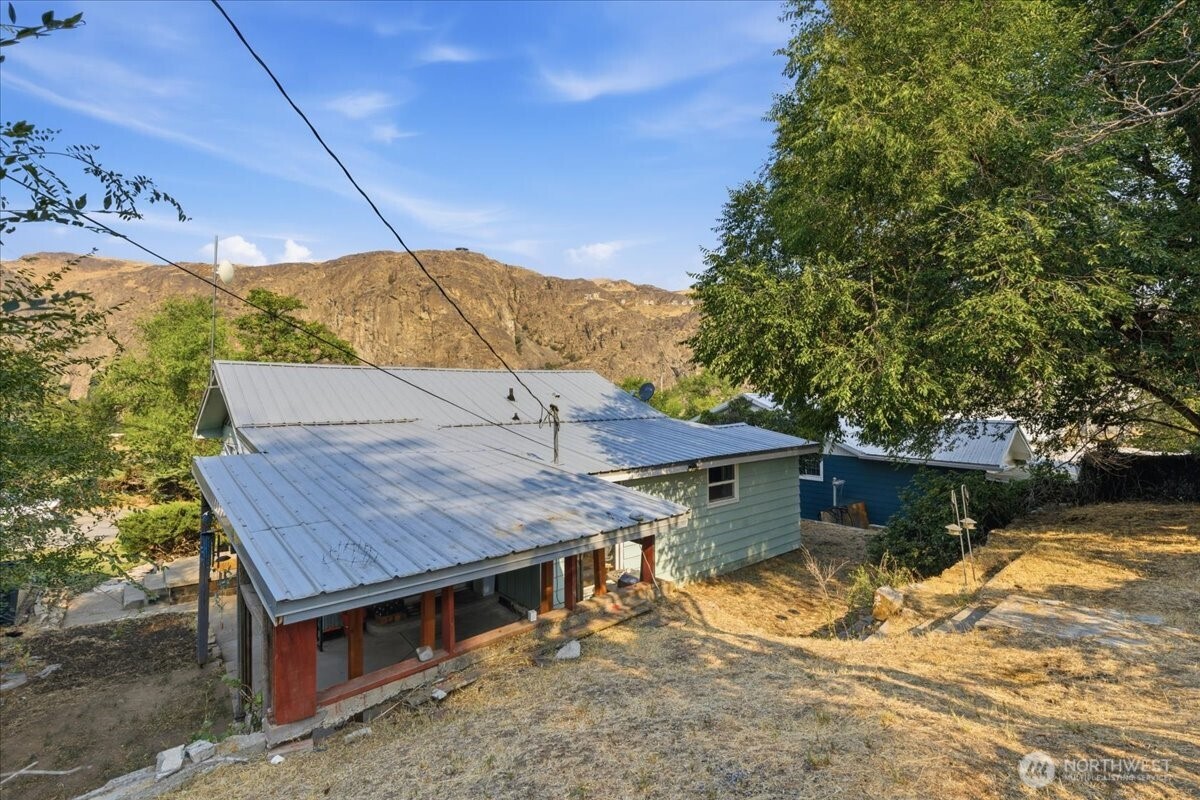 807 Birch Street Property Photo 31