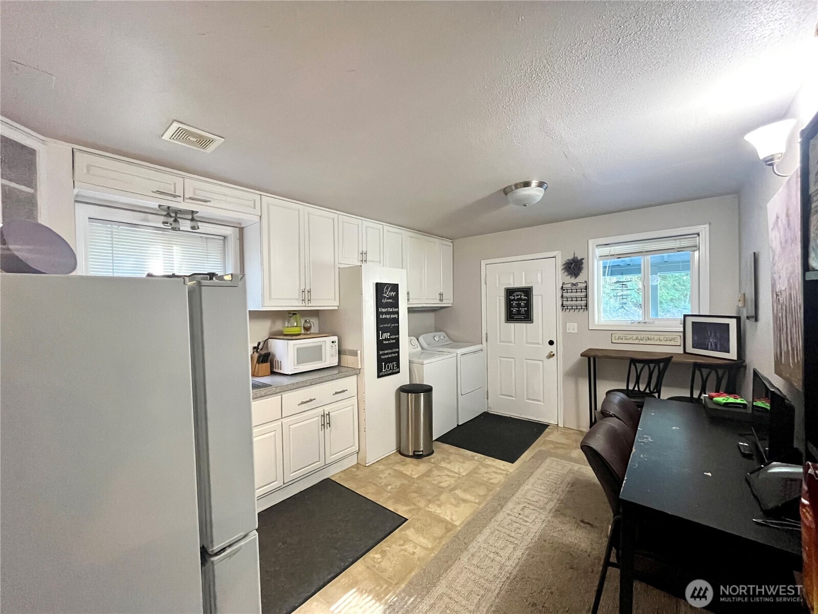 332 Rhododendron Drive Property Photo 25