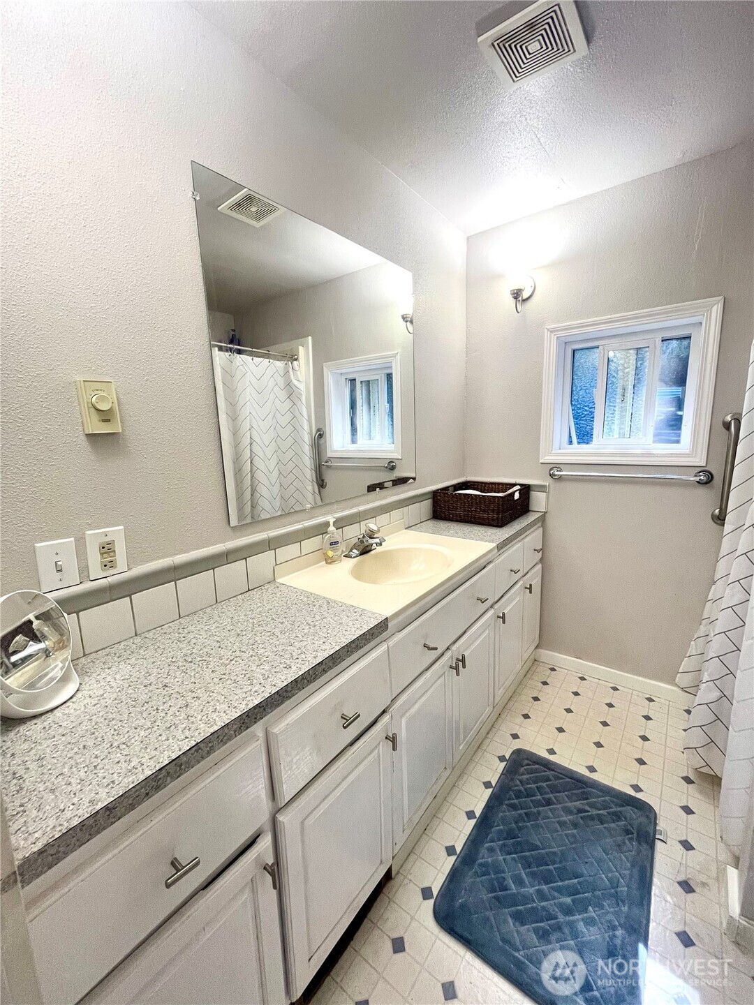 332 Rhododendron Drive Property Photo 29