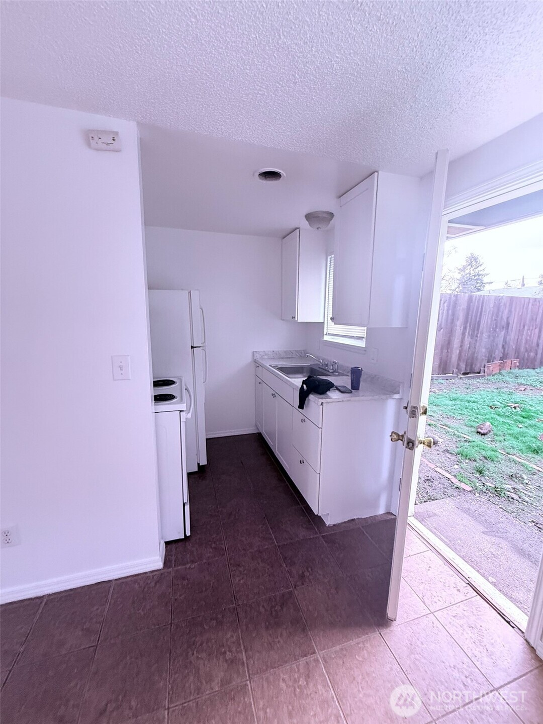 1644 120th Street Property Photo 4