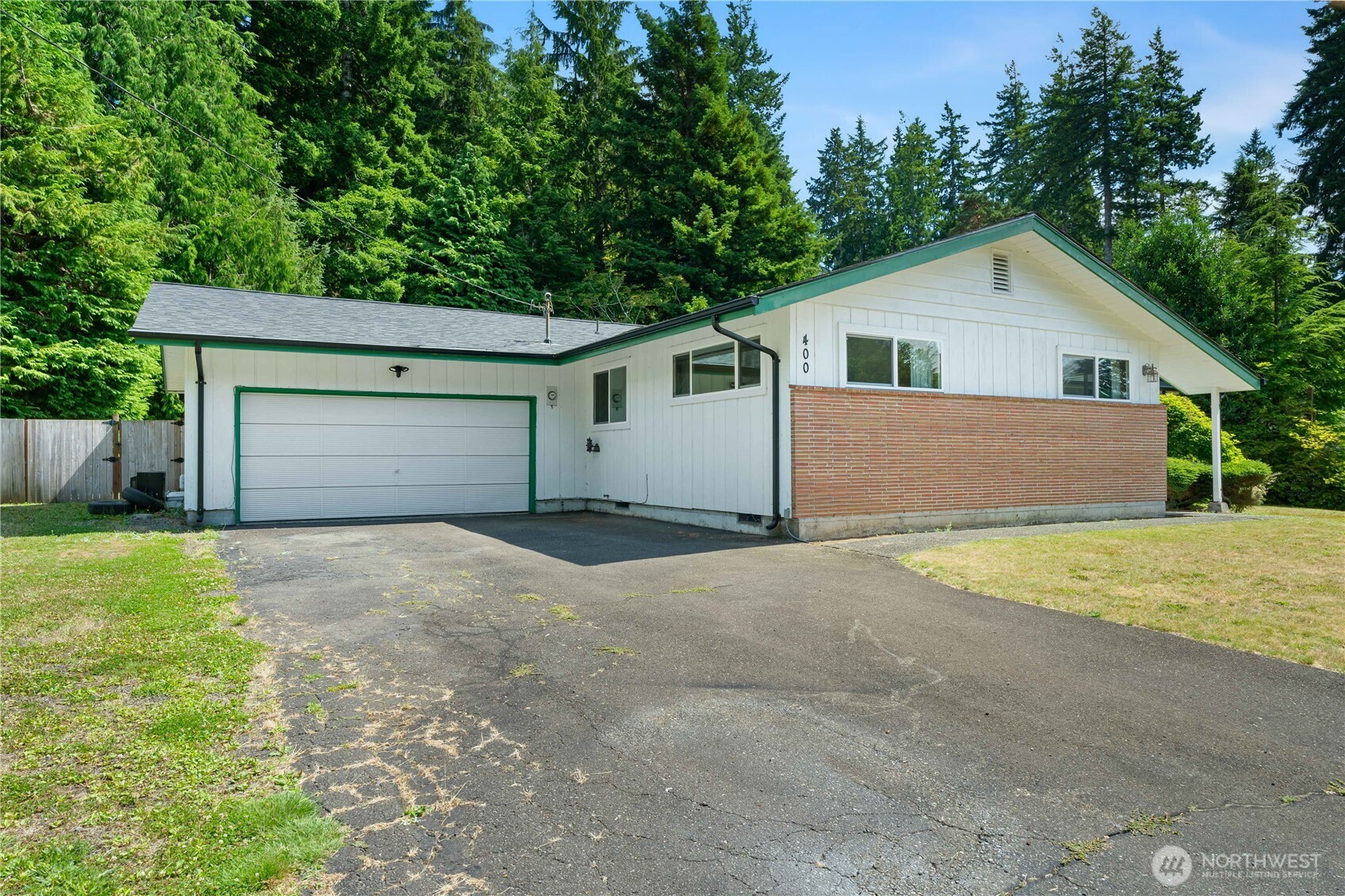 400 Fairway Drive Property Photo 2