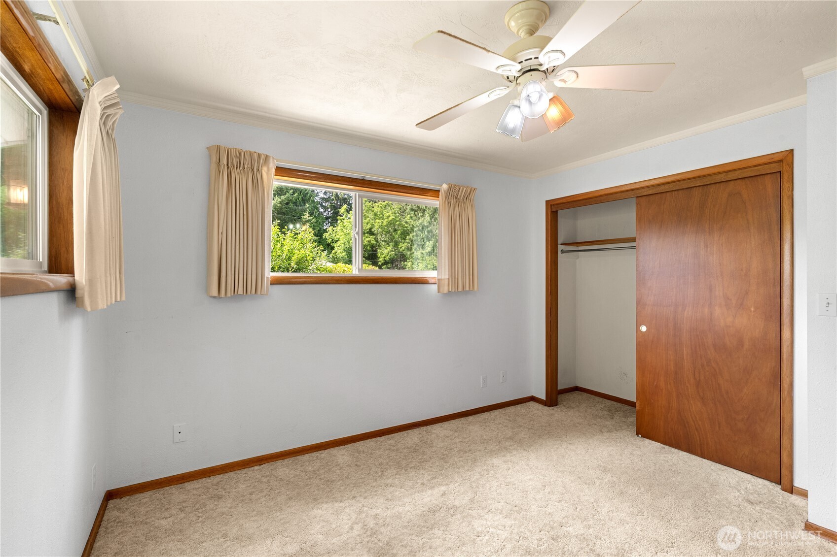 400 Fairway Drive Property Photo 23