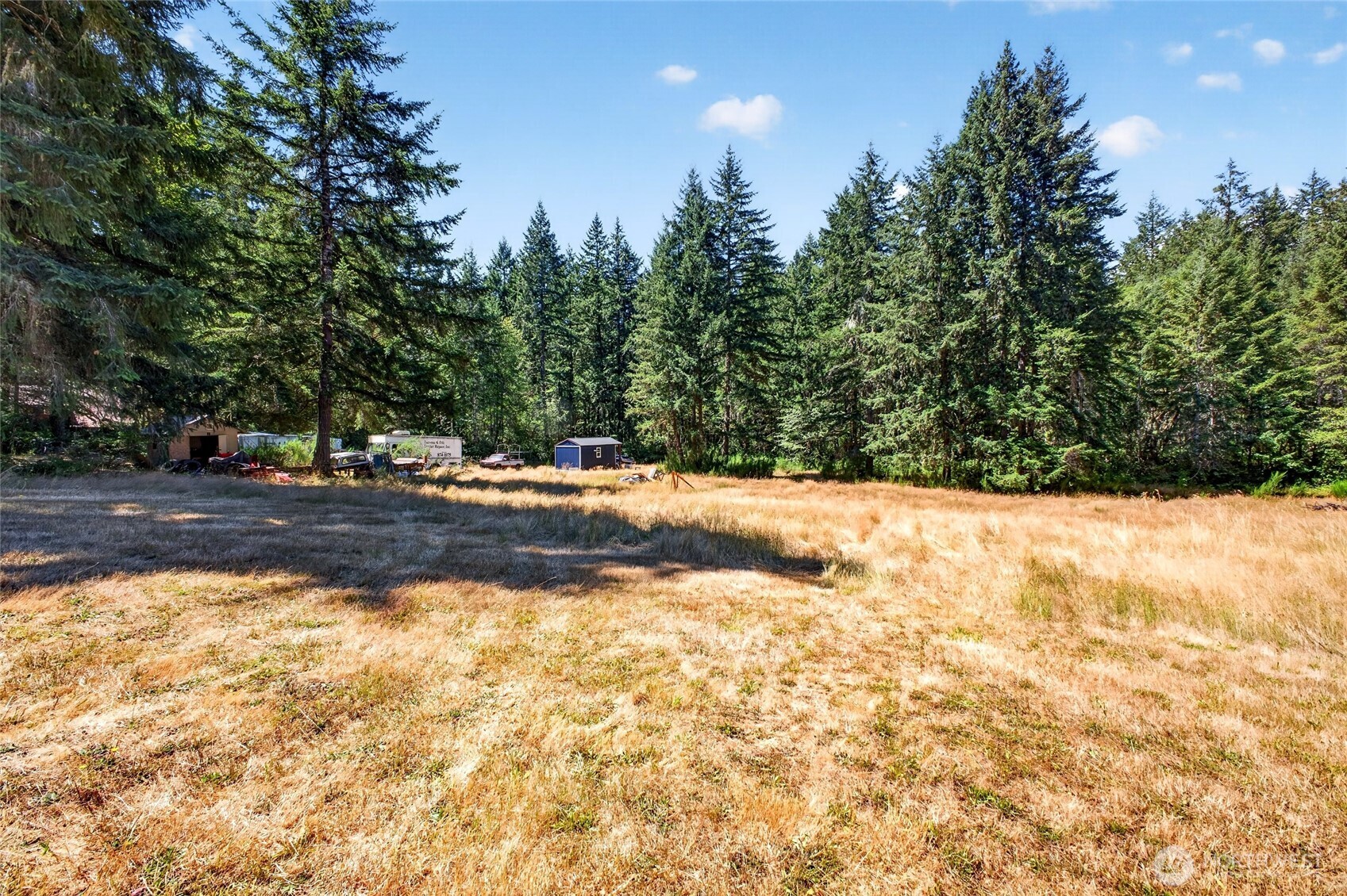 16511 84th Street Property Photo 4