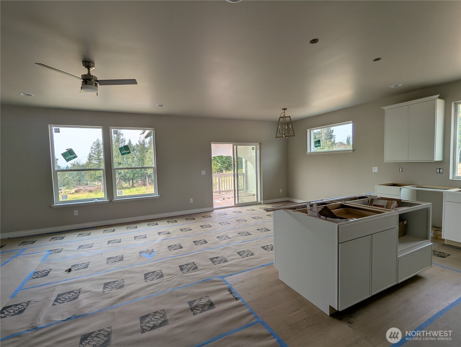 4485 Blackstone Way Property Photo 3