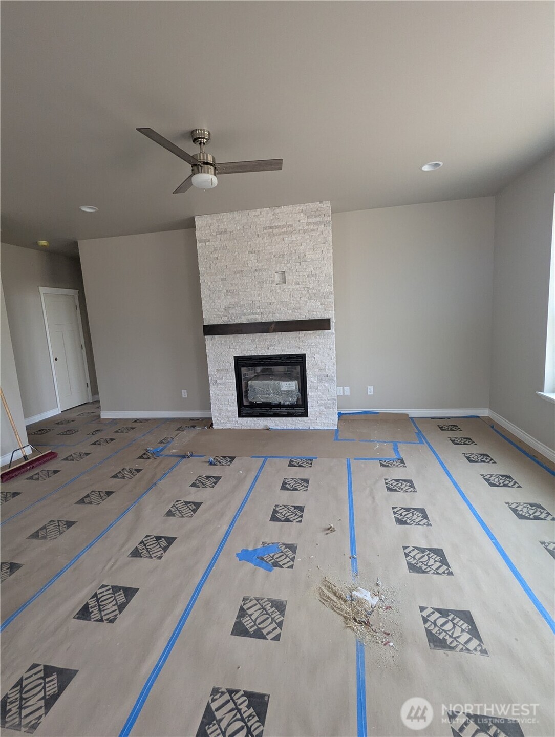 4485 Blackstone Way Property Photo 7