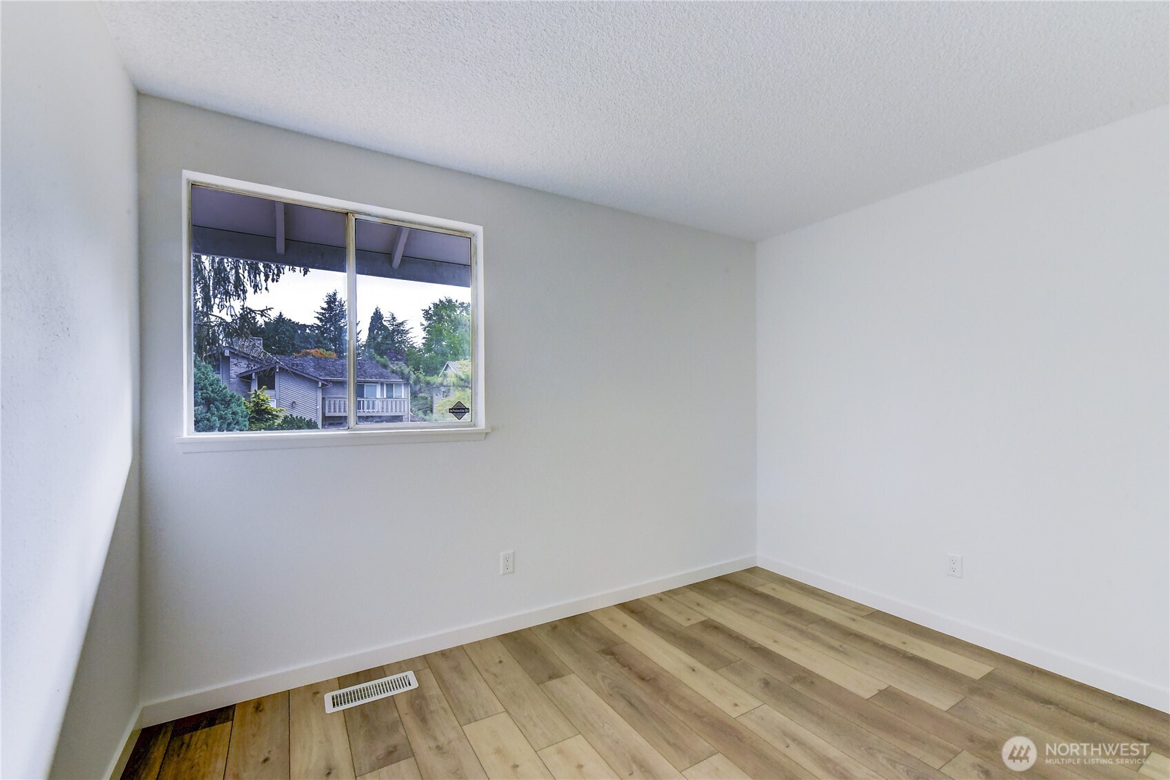 17415 159th Avenue Property Photo 14