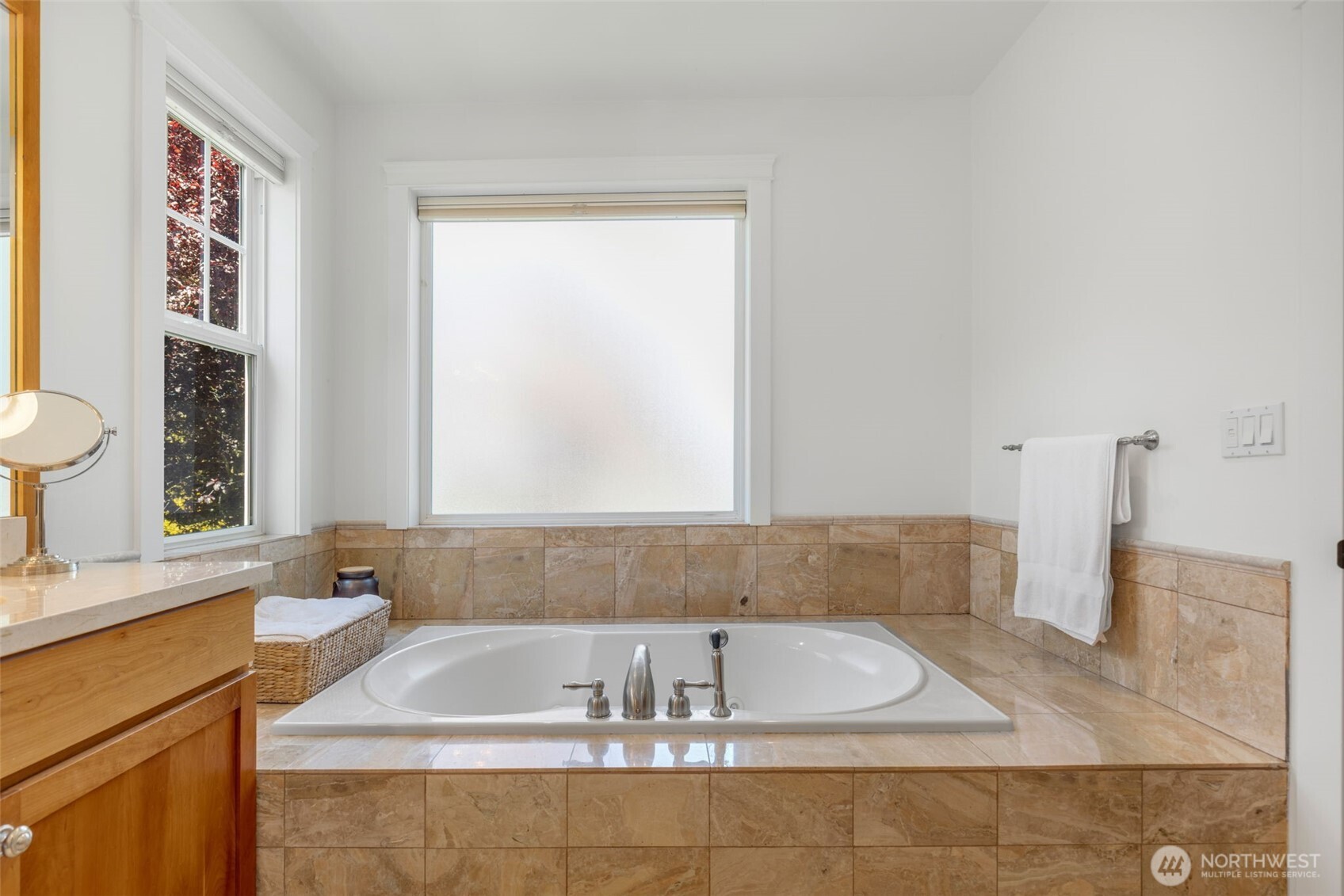 801 W Barrett Street Property Photo 20