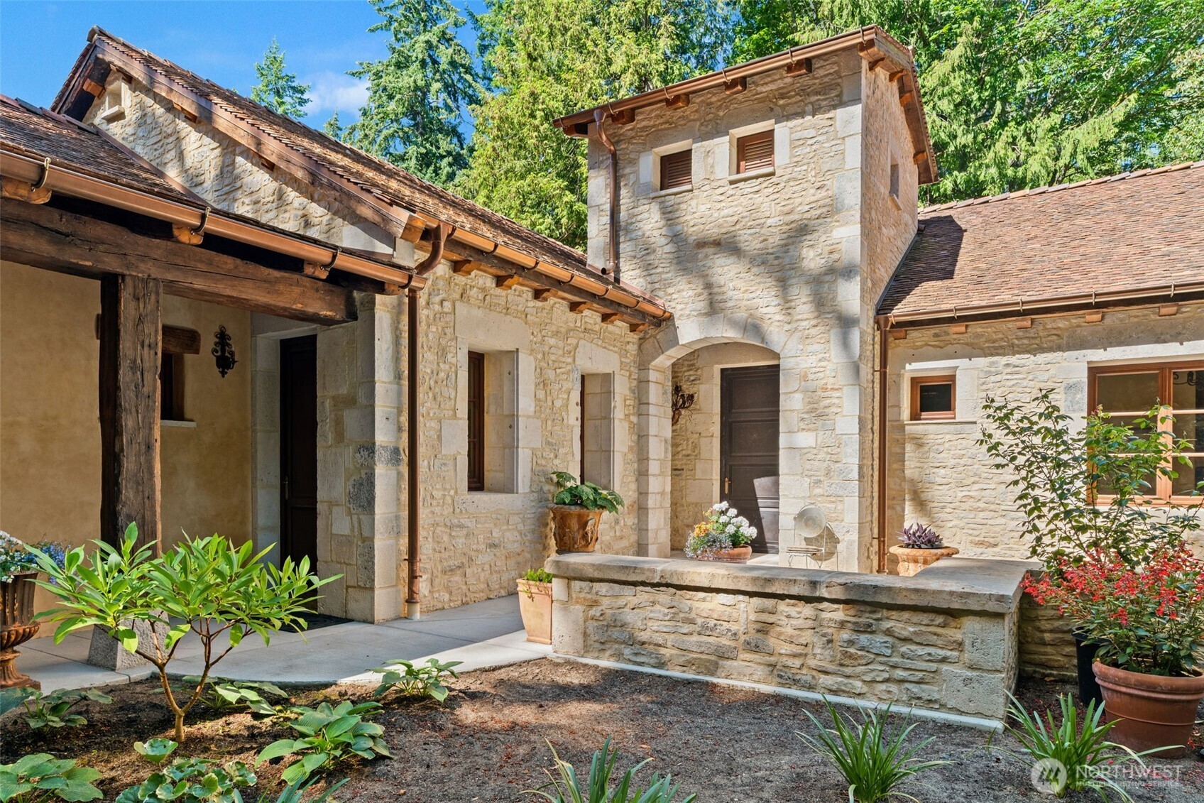 11008 N Deer Drive Property Photo 4