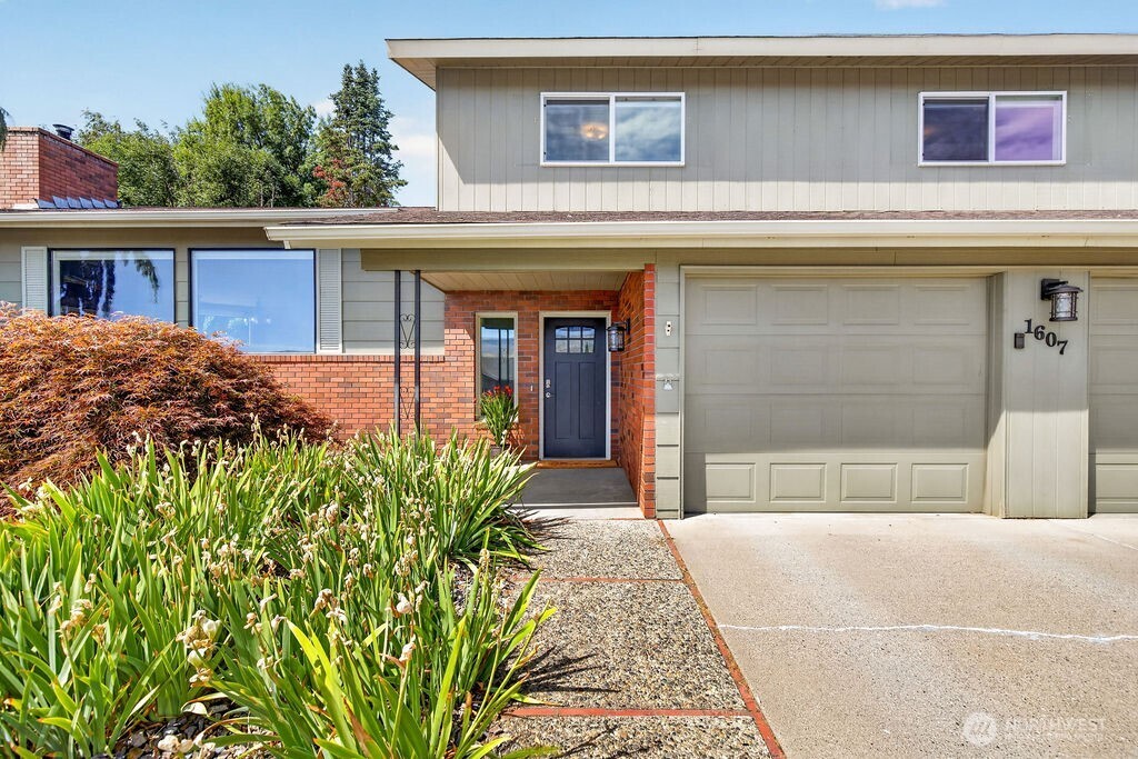 1607 Horselake Road Property Photo 5