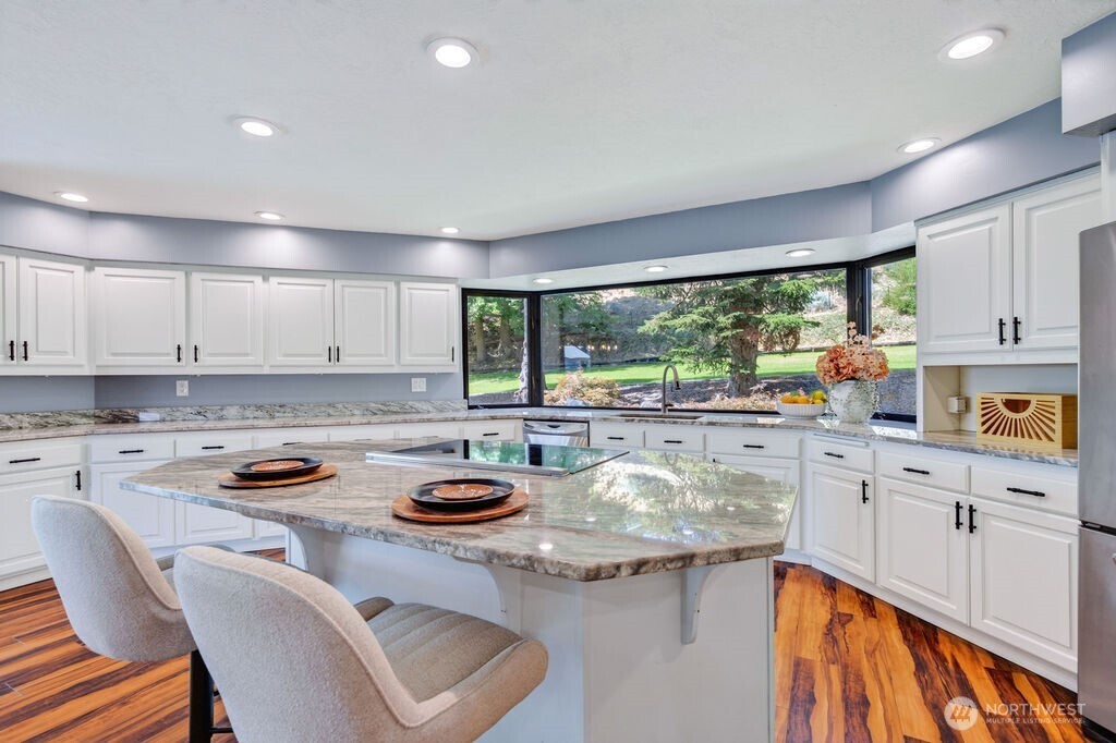 1607 Horselake Road Property Photo 14