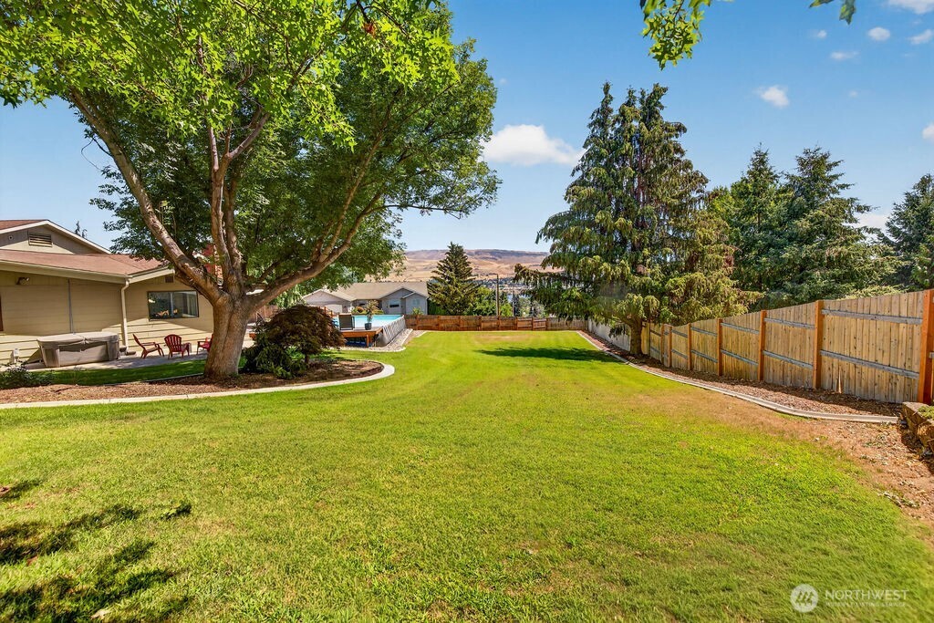 1607 Horselake Road Property Photo 32