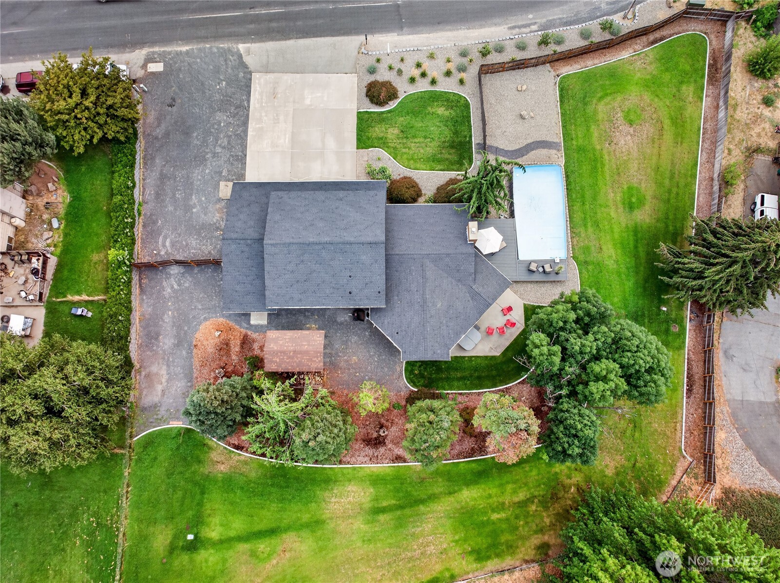 1607 Horselake Road Property Photo 37