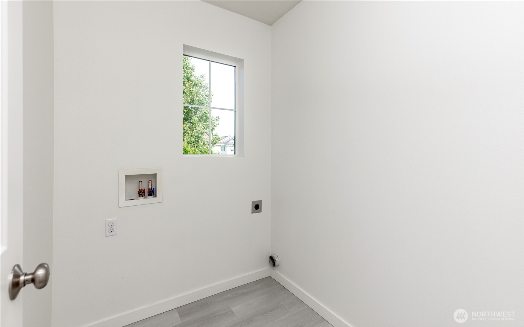 4012 62nd Ave Court Property Photo 17