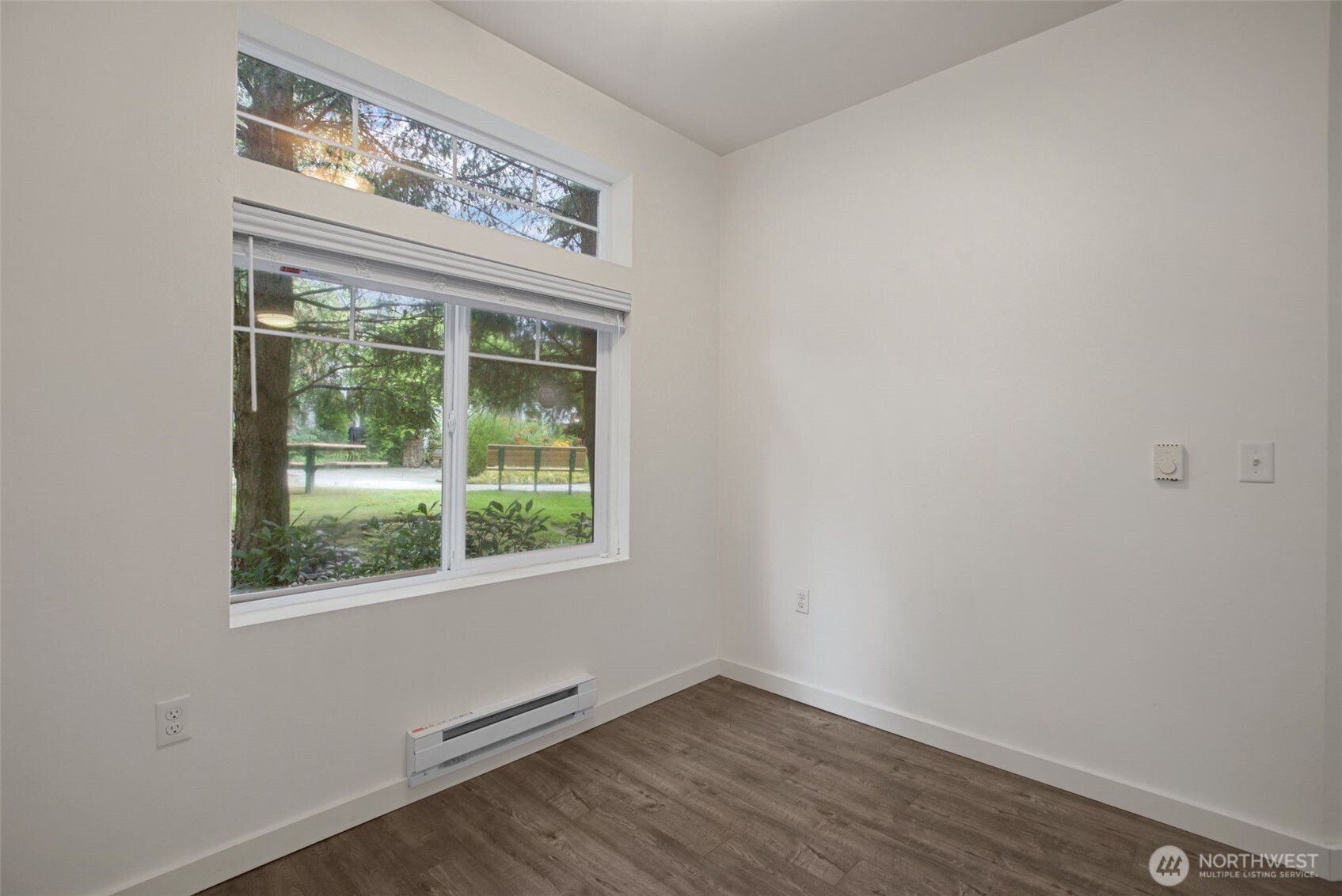 21055 40th Place F1 Property Photo 6