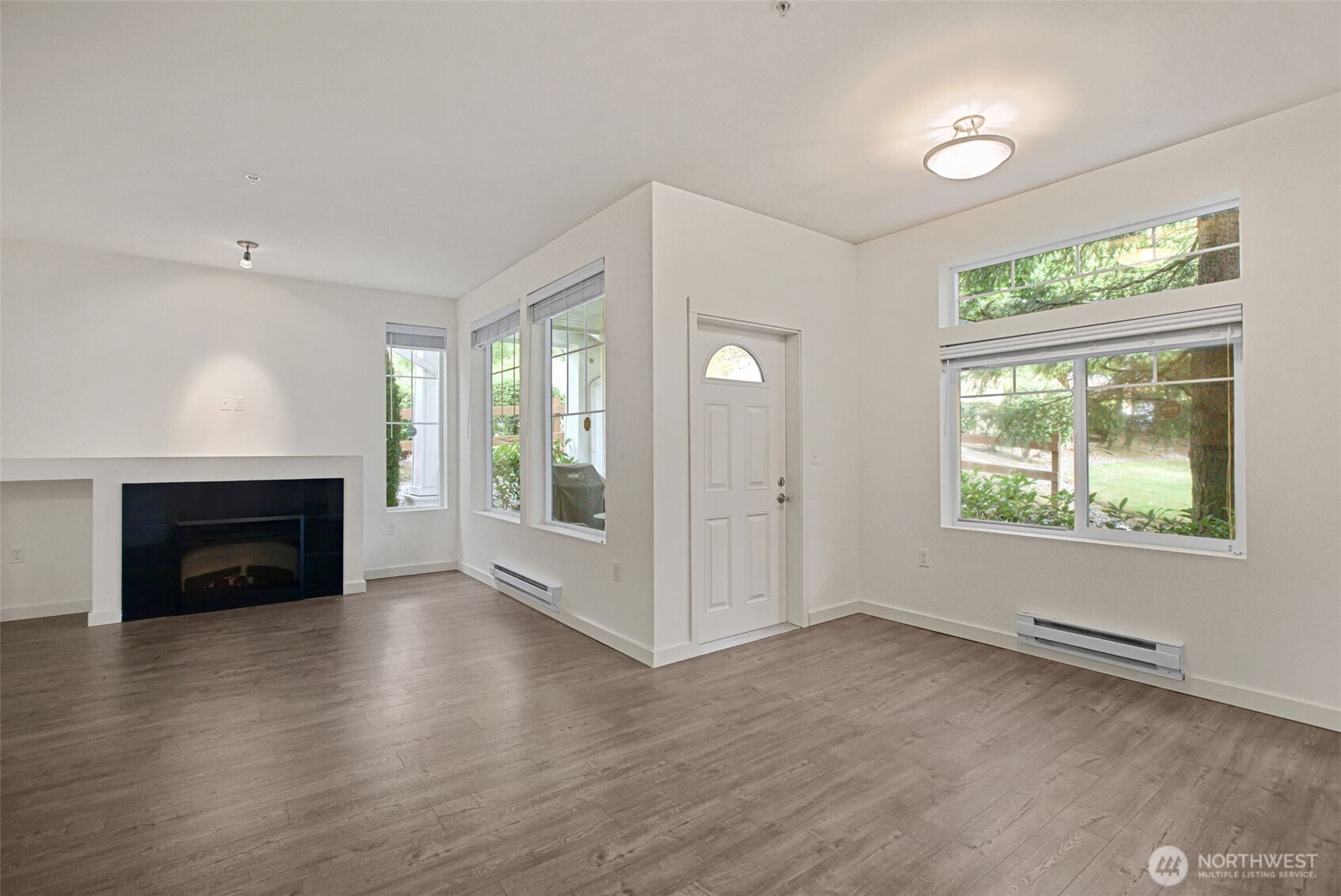 21055 40th Place F1 Property Photo 10
