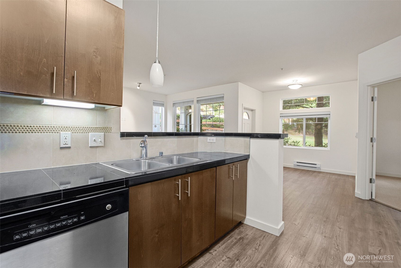 21055 40th Place F1 Property Photo 14