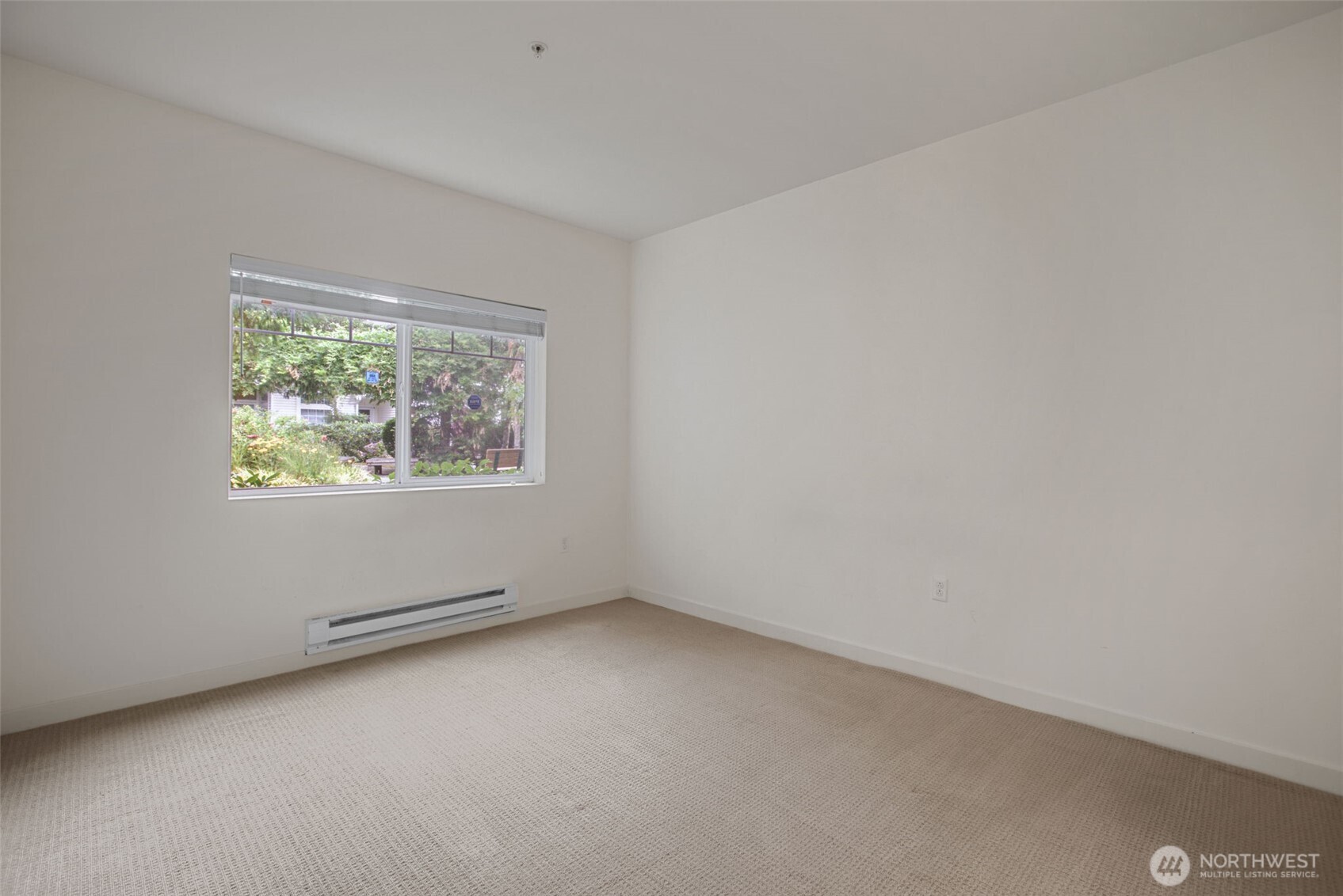 21055 40th Place F1 Property Photo 18