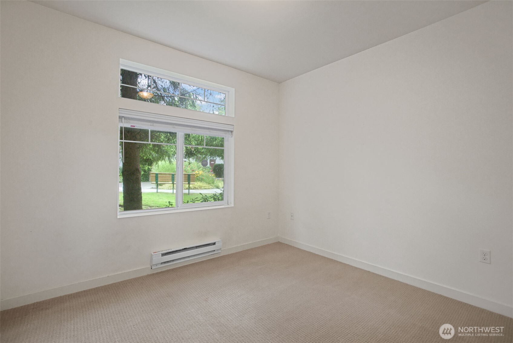 21055 40th Place F1 Property Photo 25