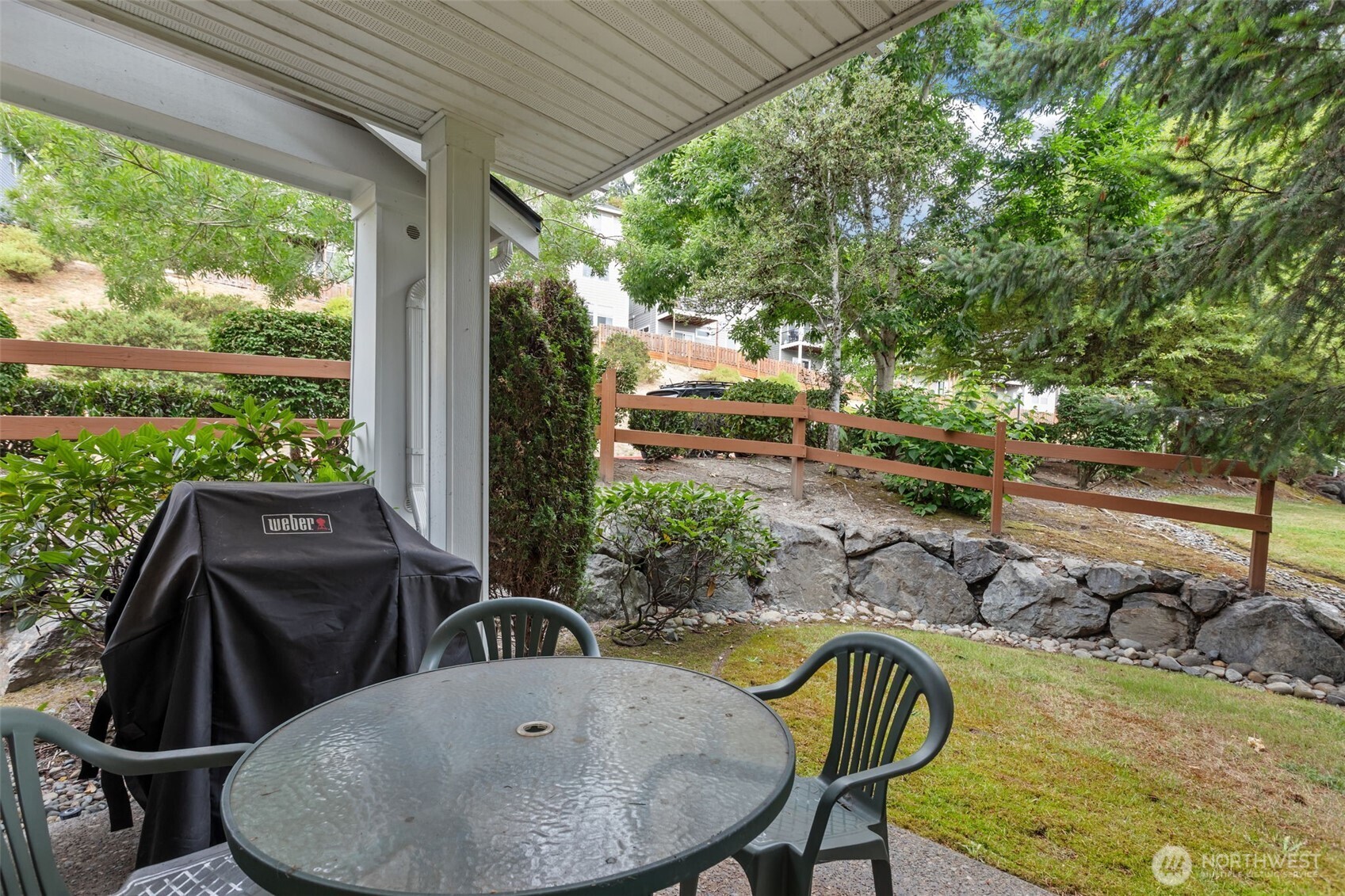 21055 40th Place F1 Property Photo 31